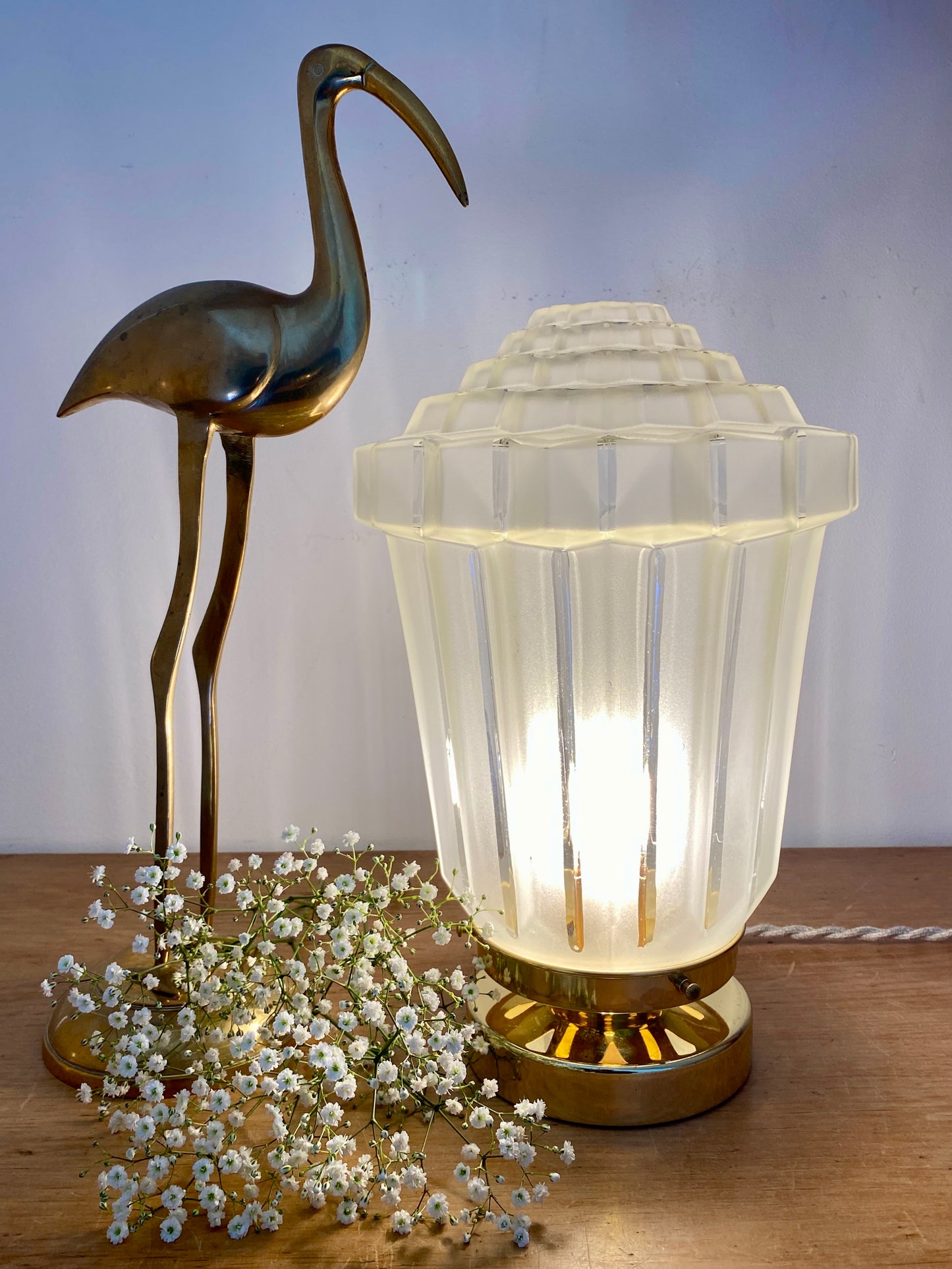 Lampe à poser globe vintage art déco en verre dépoli