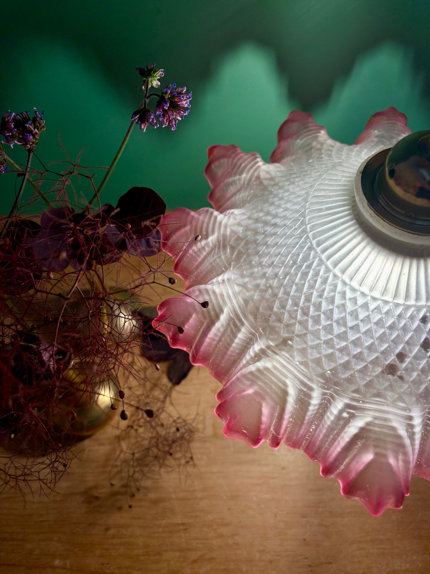 Suspension abat-jour vintage en verre dépoli mi rose mi transparent