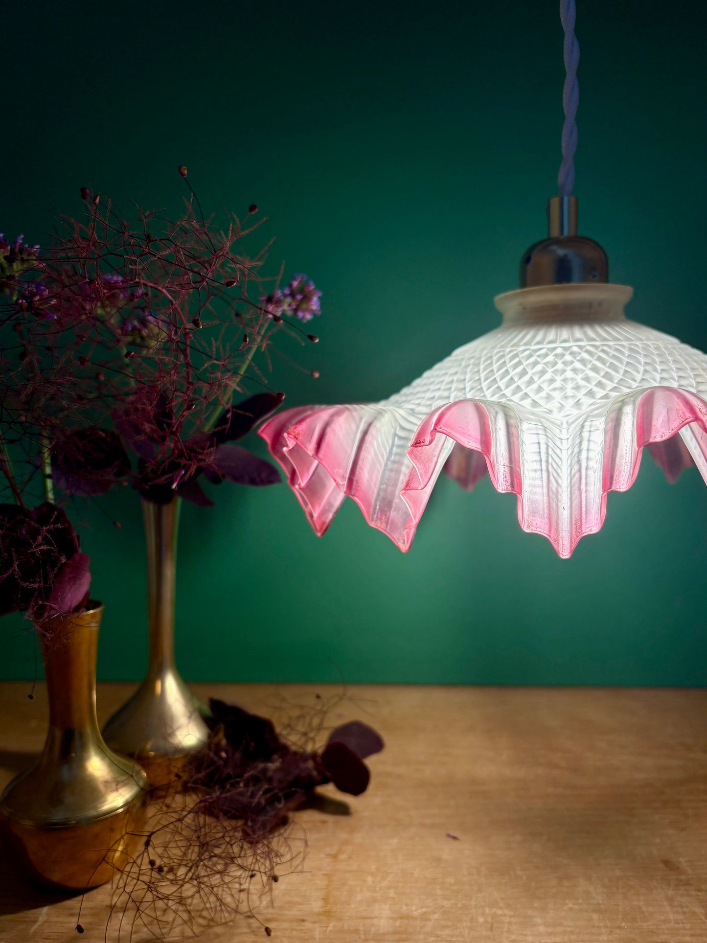 Suspension abat-jour vintage en verre dépoli mi rose mi transparent