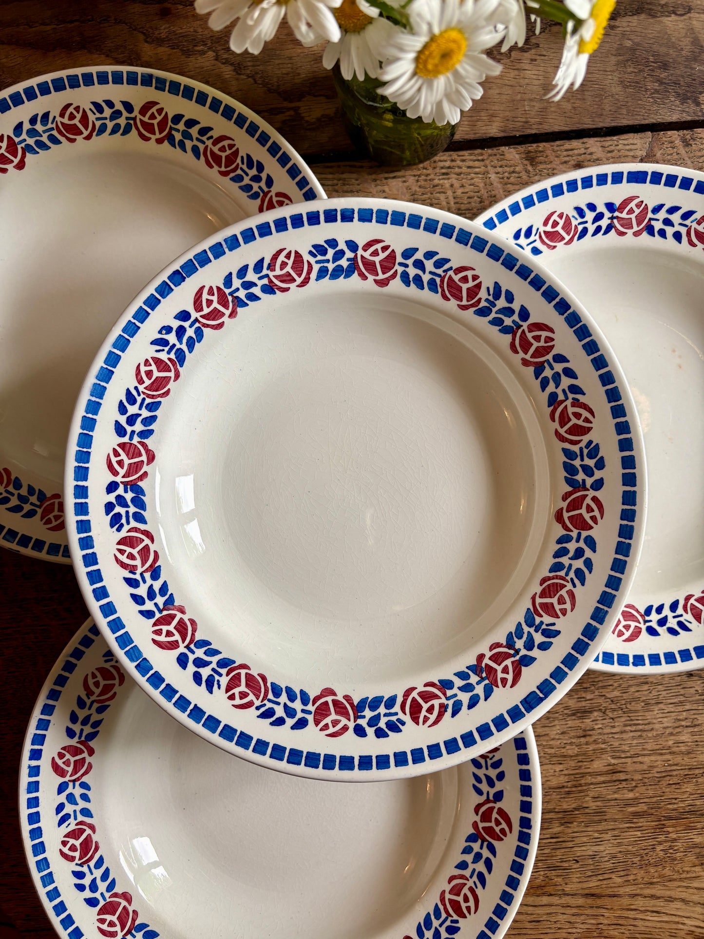 Lot de 8 assiettes creuses vintage
