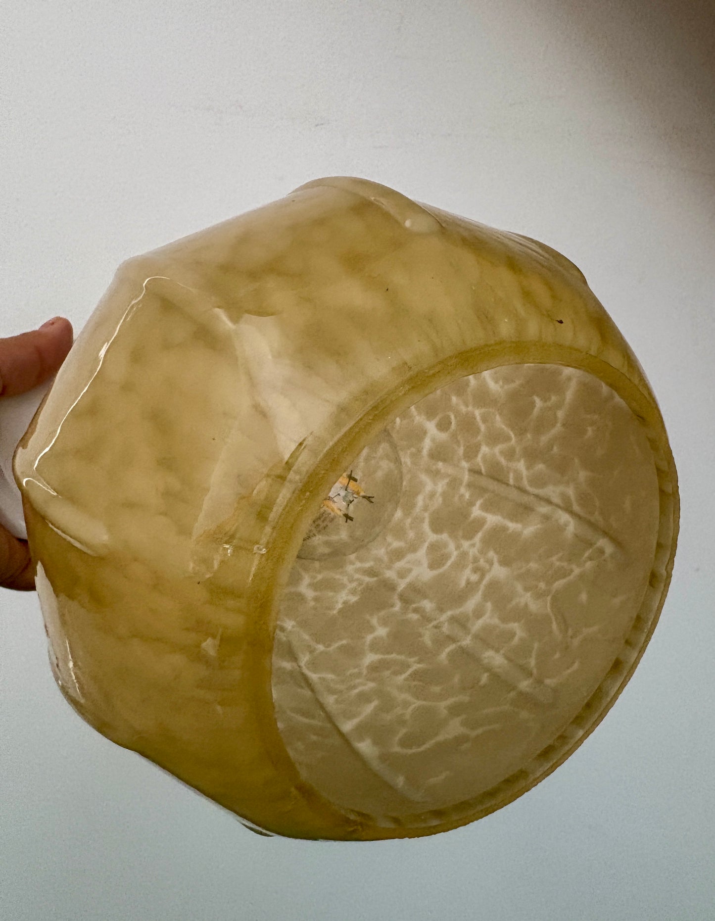 Applique globe vintage en verre jaune