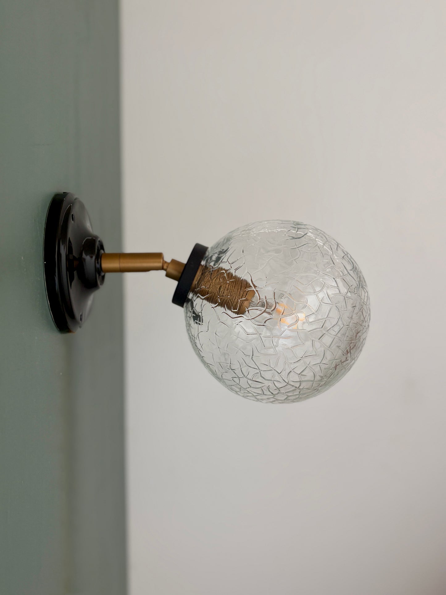 Applique globe vintage en verre effet craquelé