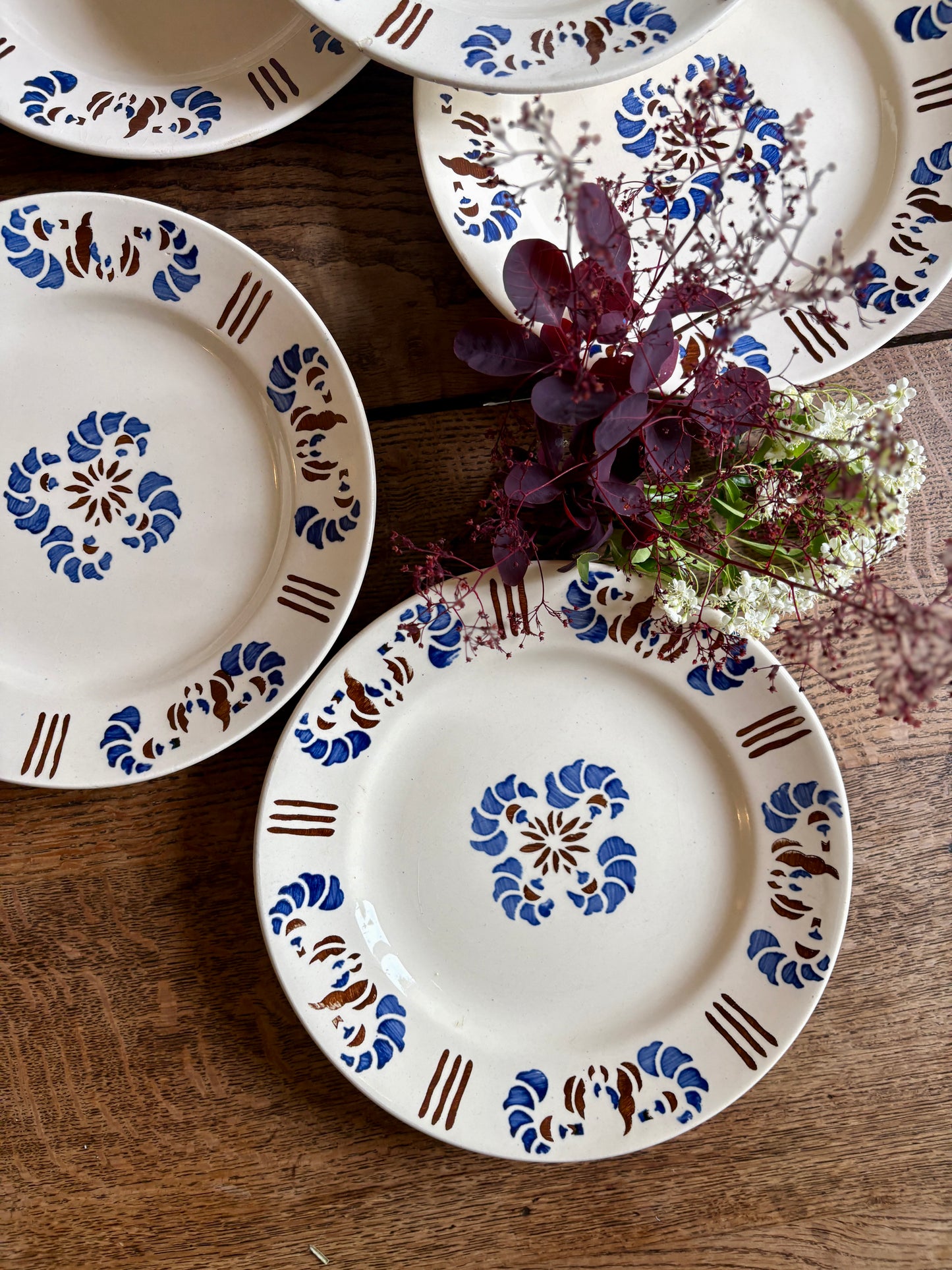 Lot de 6 assiettes anciennes modèle Laval