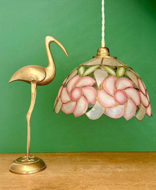 Suspension abat-jour ancien en nacre rose