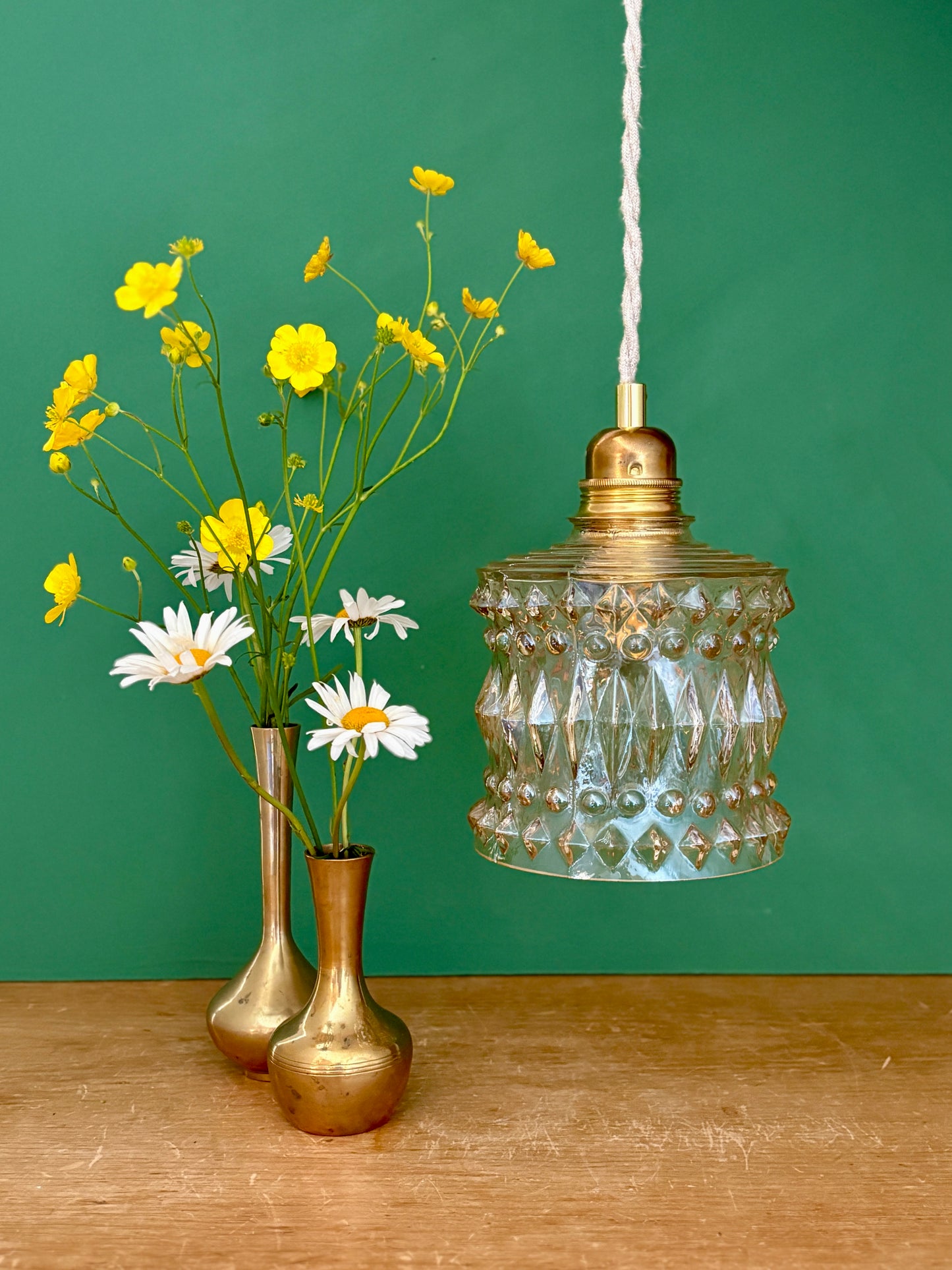 Suspension globe vintage en verre ambré (BDO1)