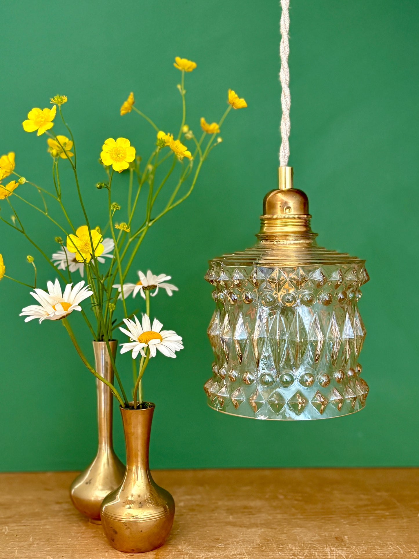 Suspension globe vintage en verre ambré (BDO1)