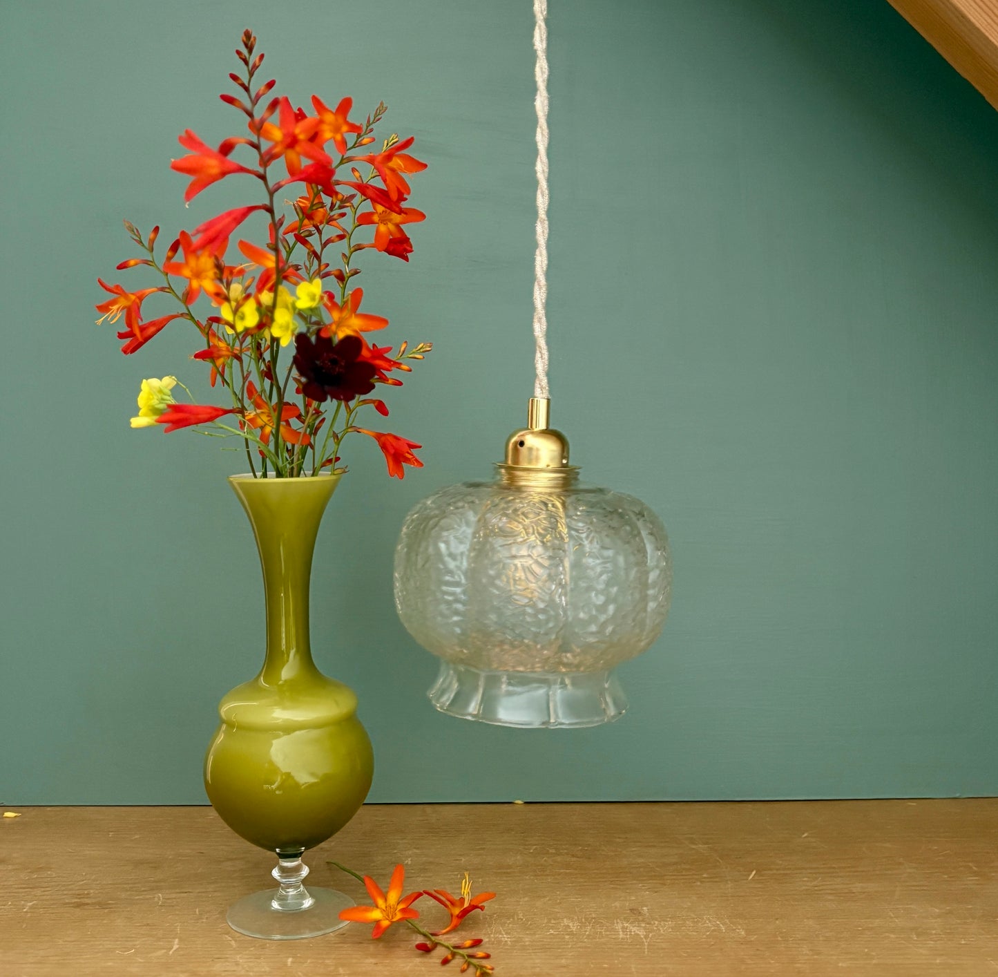 Suspension globe vintage en verre transparent