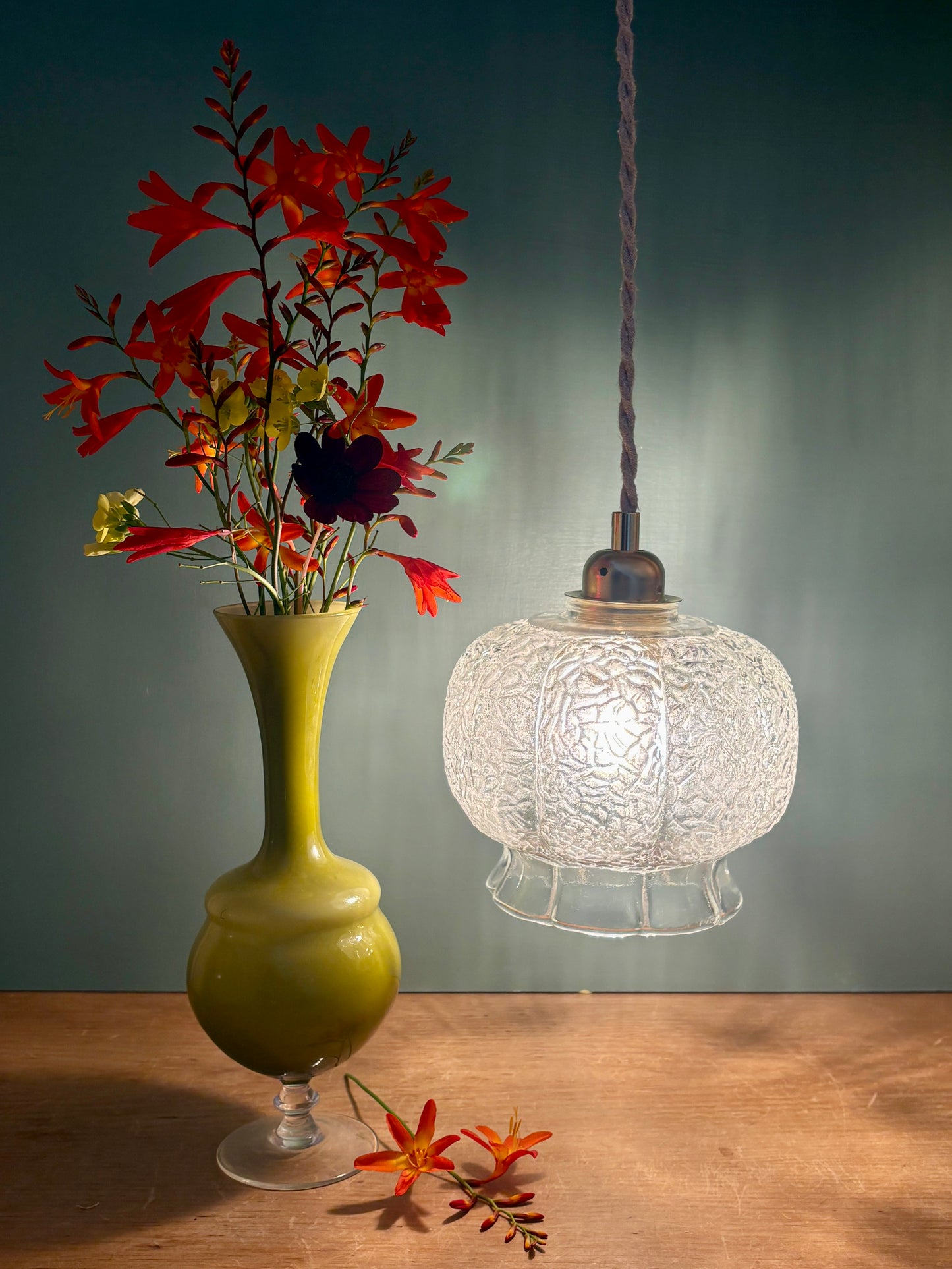 Suspension globe vintage en verre transparent