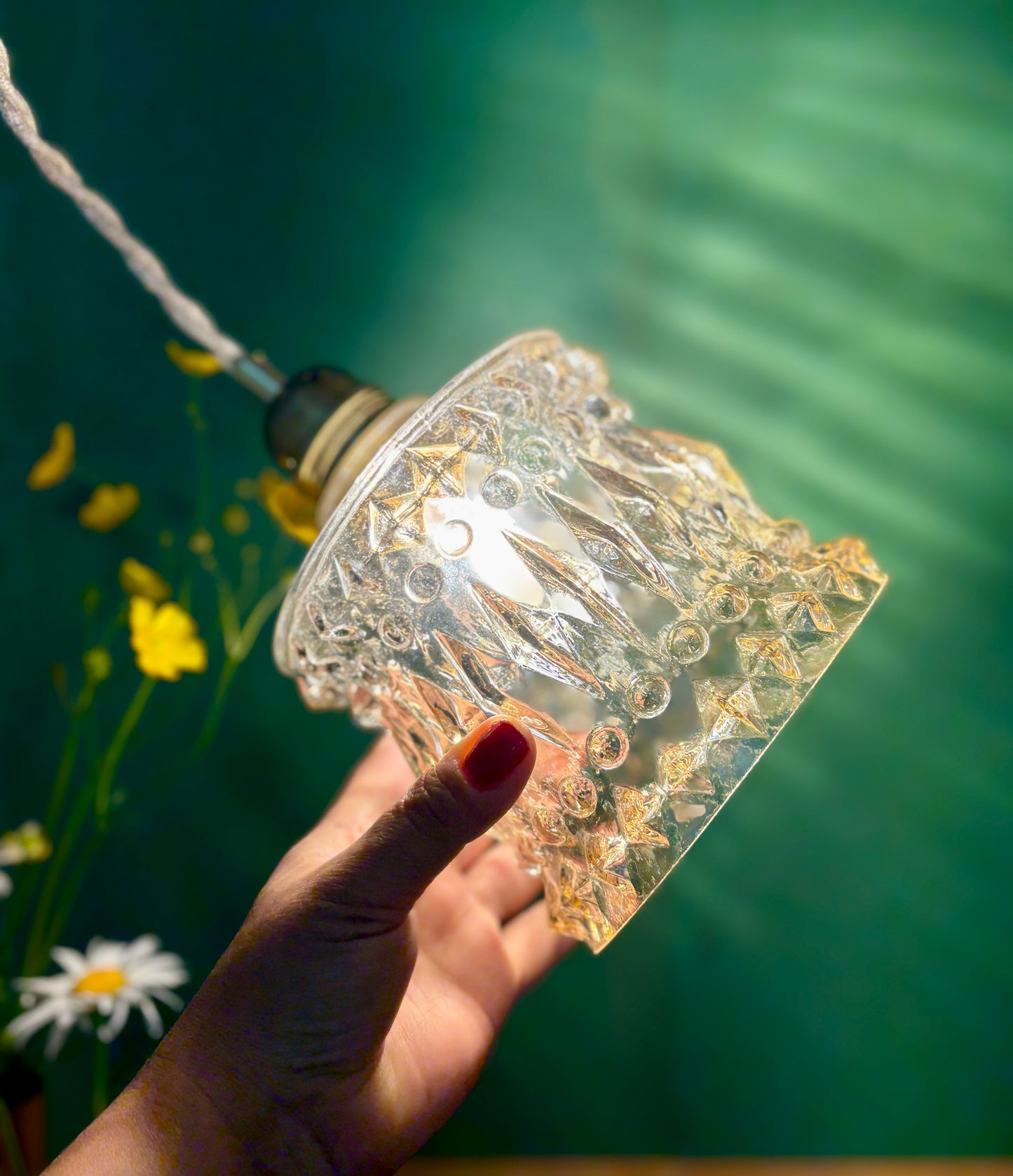 Suspension globe vintage en verre ambré (BDO1)