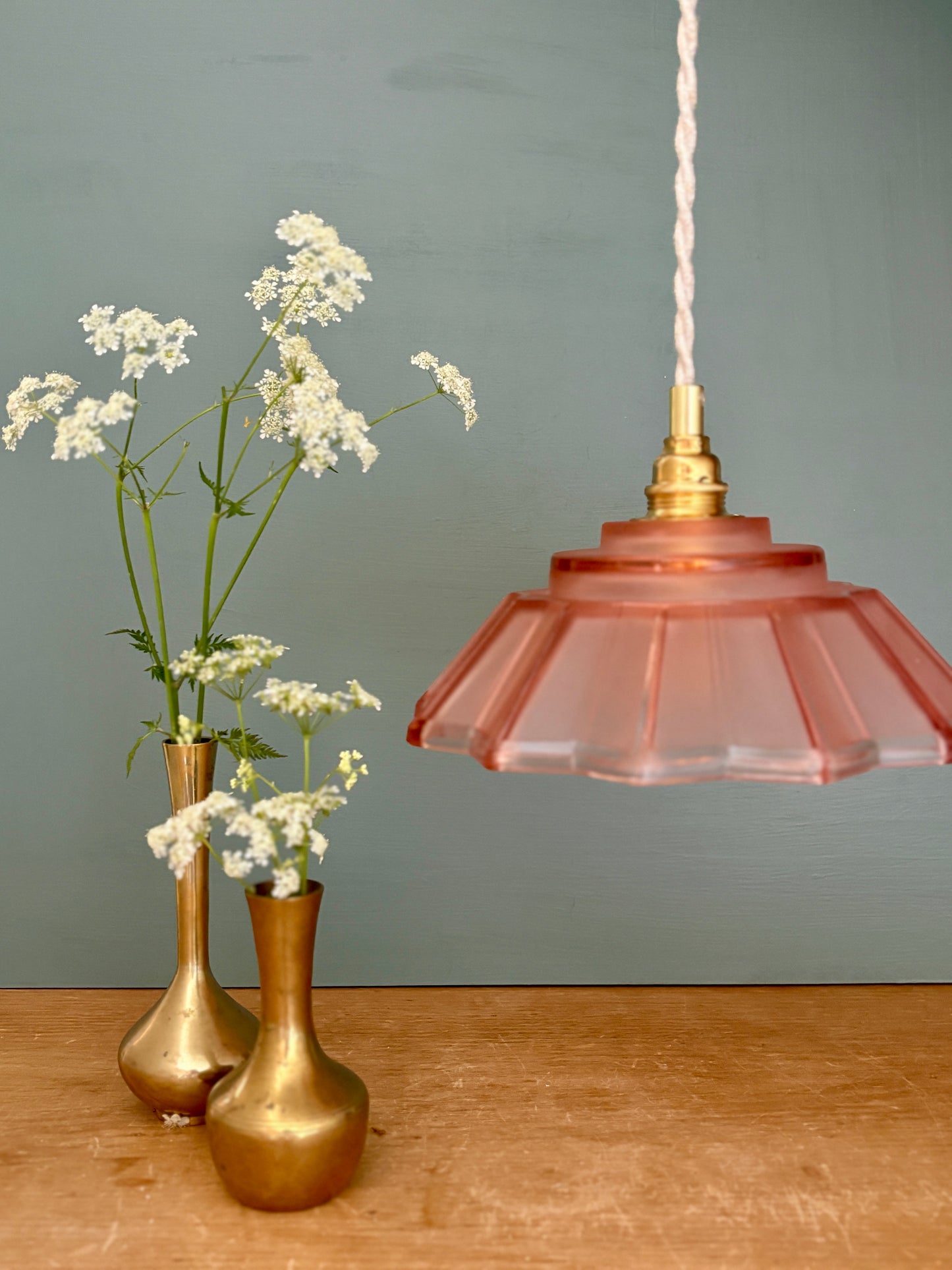 suspension abat-jour vintage art déco en verre dépoli rose