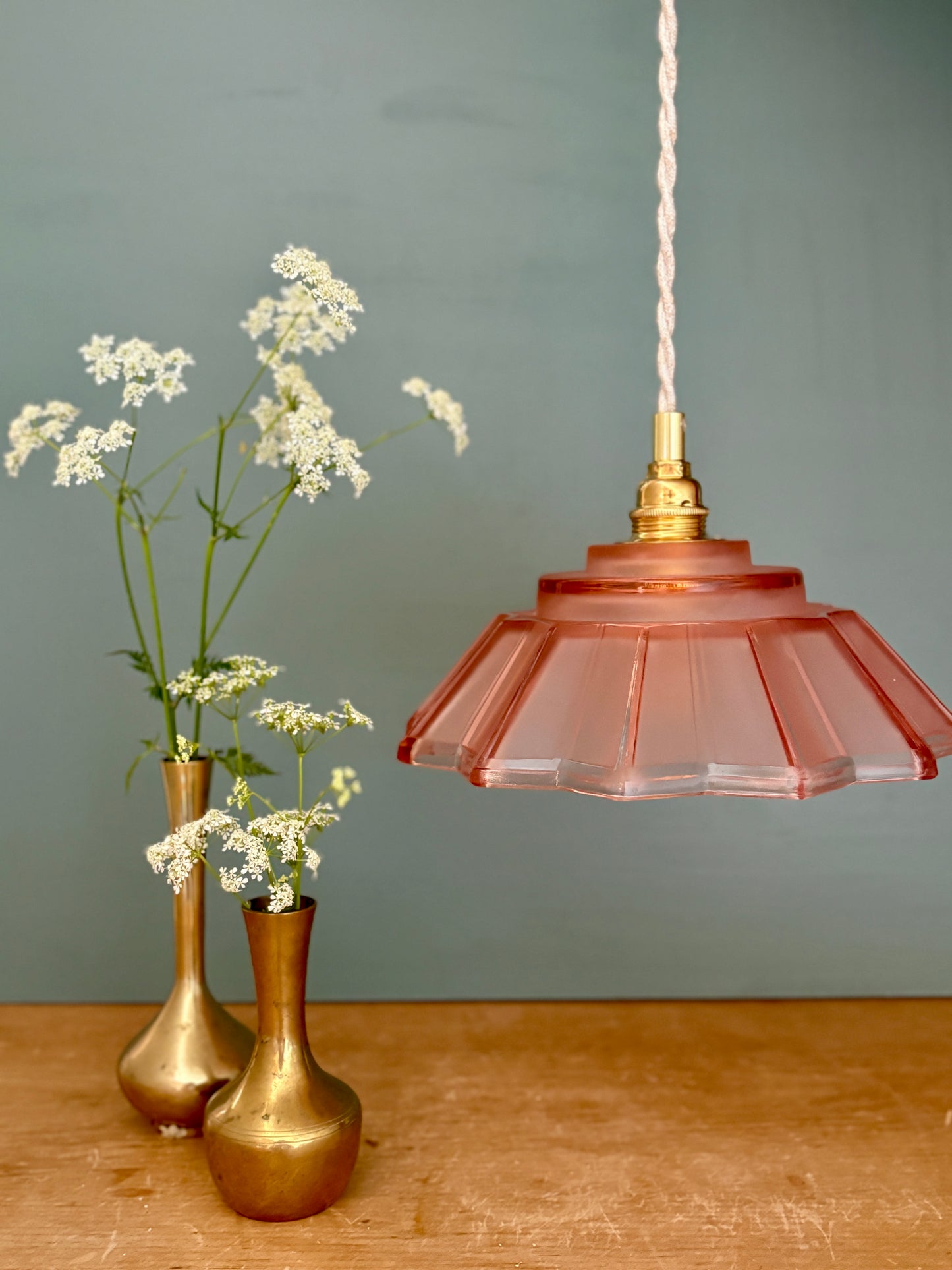 suspension abat-jour vintage art déco en verre dépoli rose