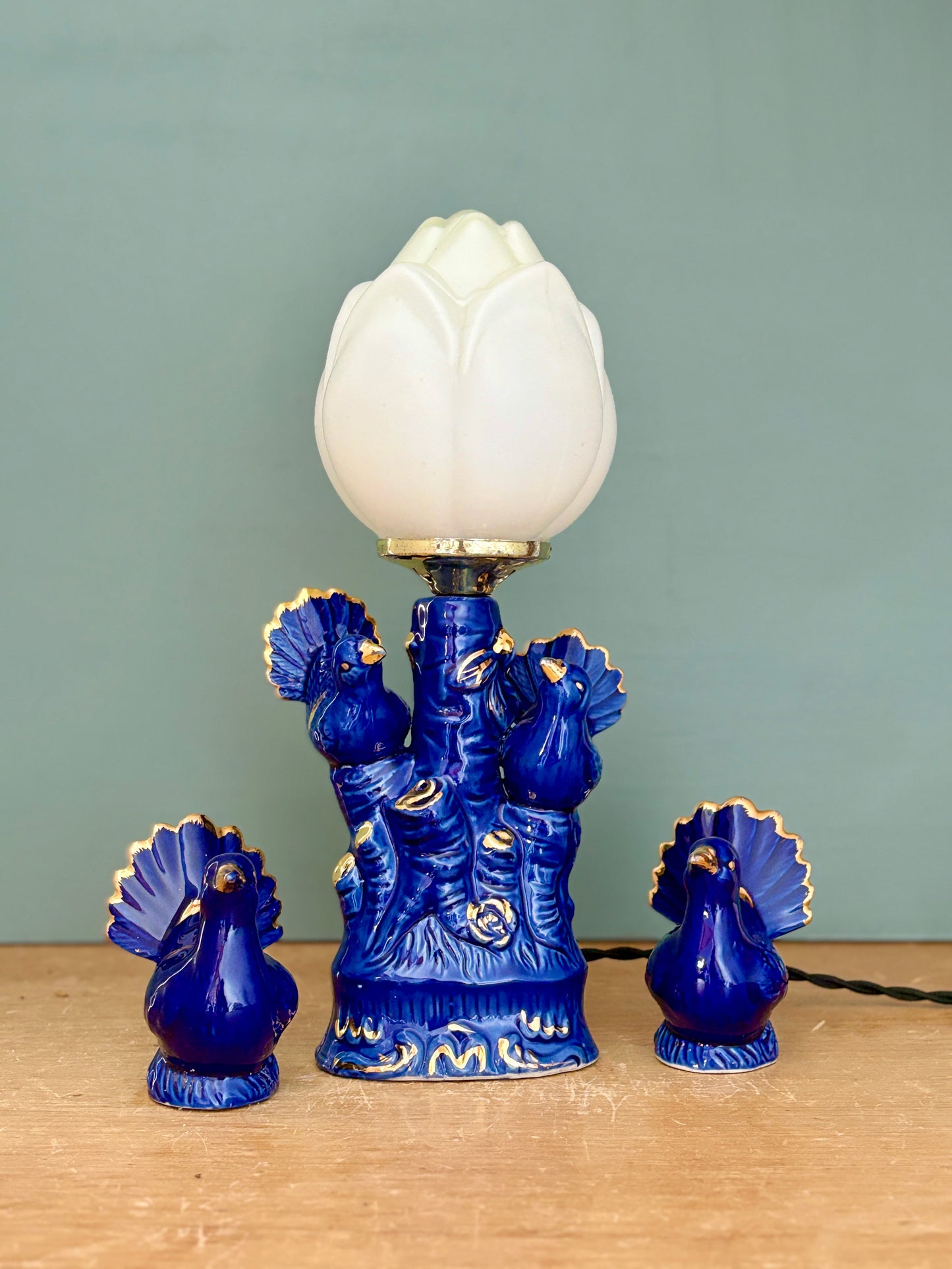 Lampe vintage en céramique bleu et ses oiseaux