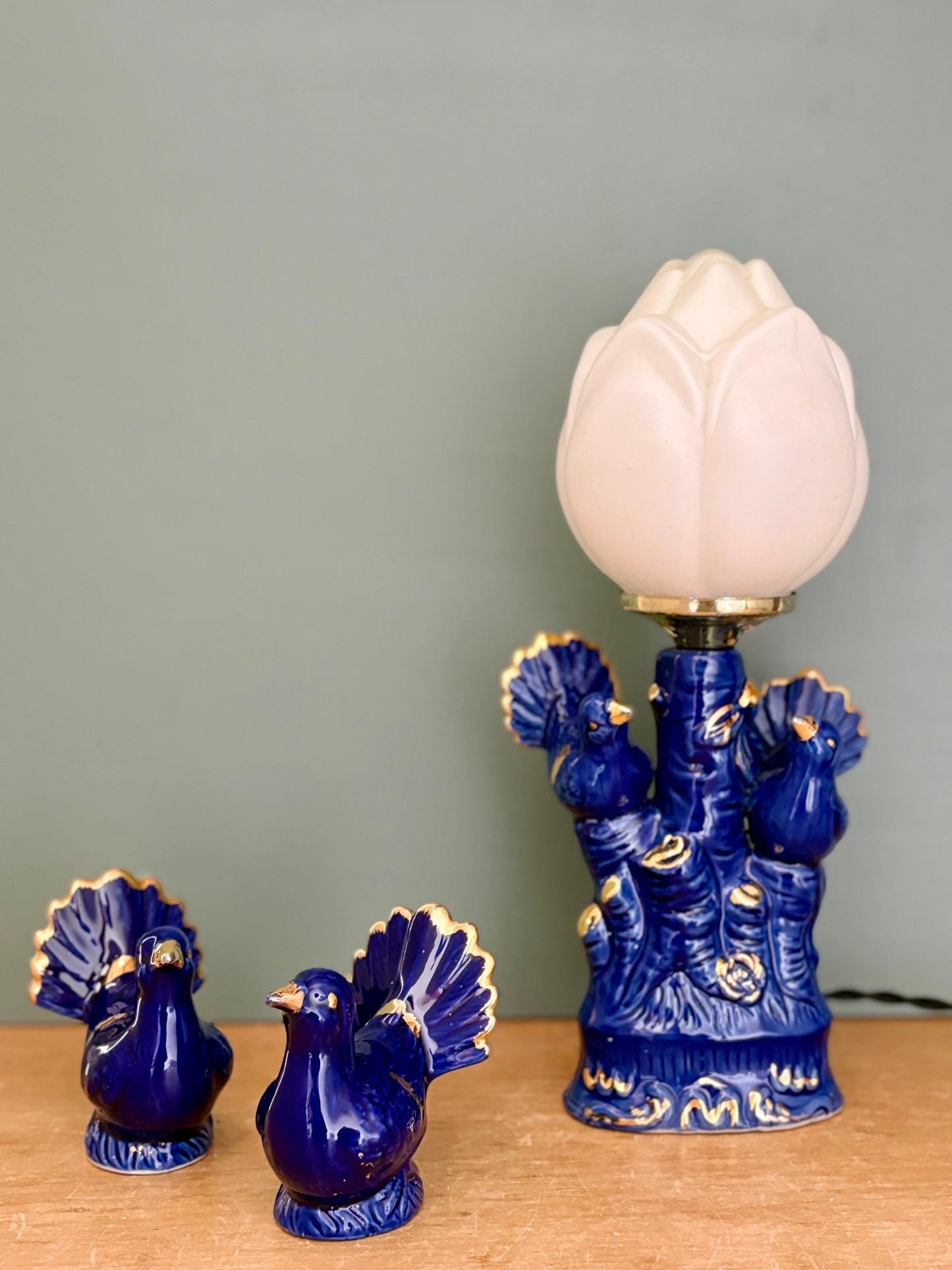Lampe vintage en céramique bleu et ses oiseaux
