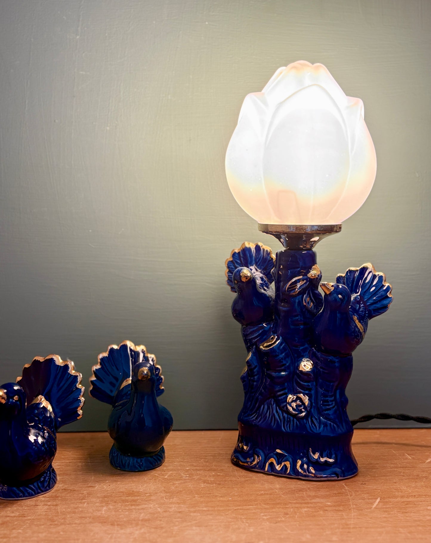 Lampe vintage en céramique bleu et ses oiseaux