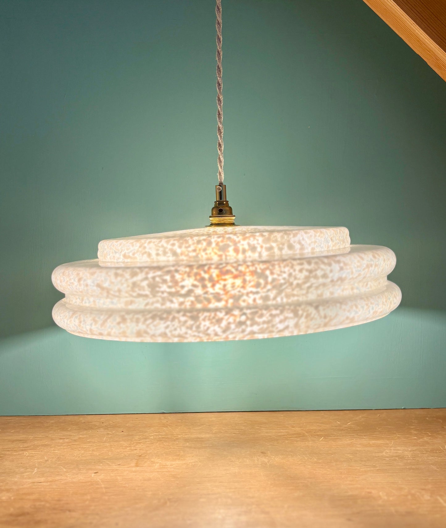 Suspension abat-jour vintage XXL en verre de Clichy Blanc