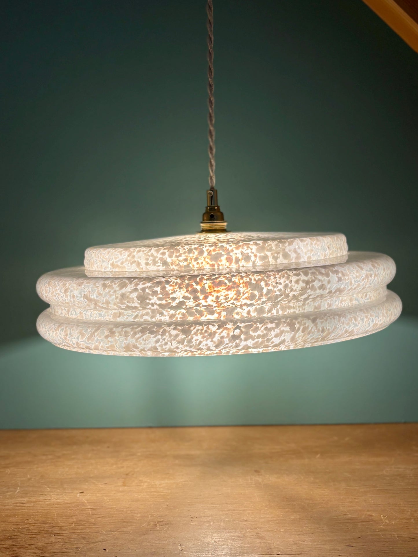 Suspension abat-jour vintage XXL en verre de Clichy Blanc