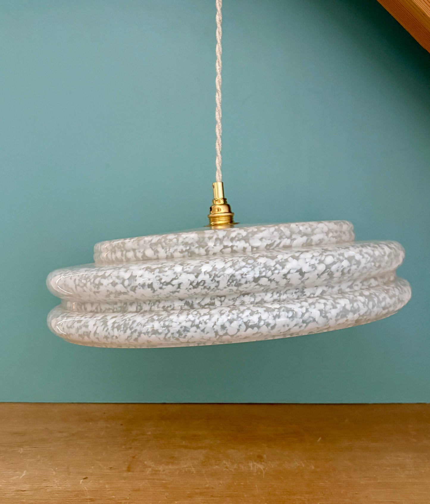 Suspension abat-jour vintage XXL en verre de Clichy Blanc