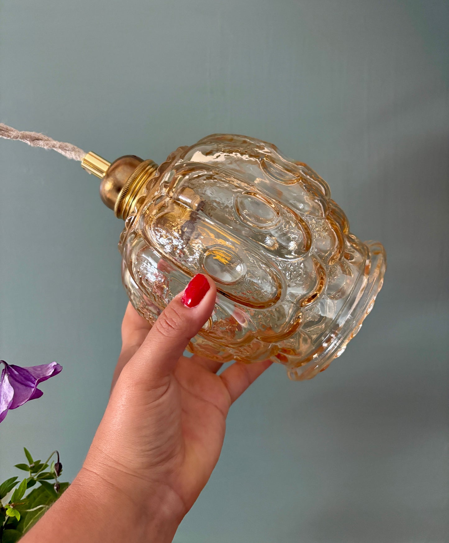 Suspension tulipe vintage en verre ambré (AMB11)