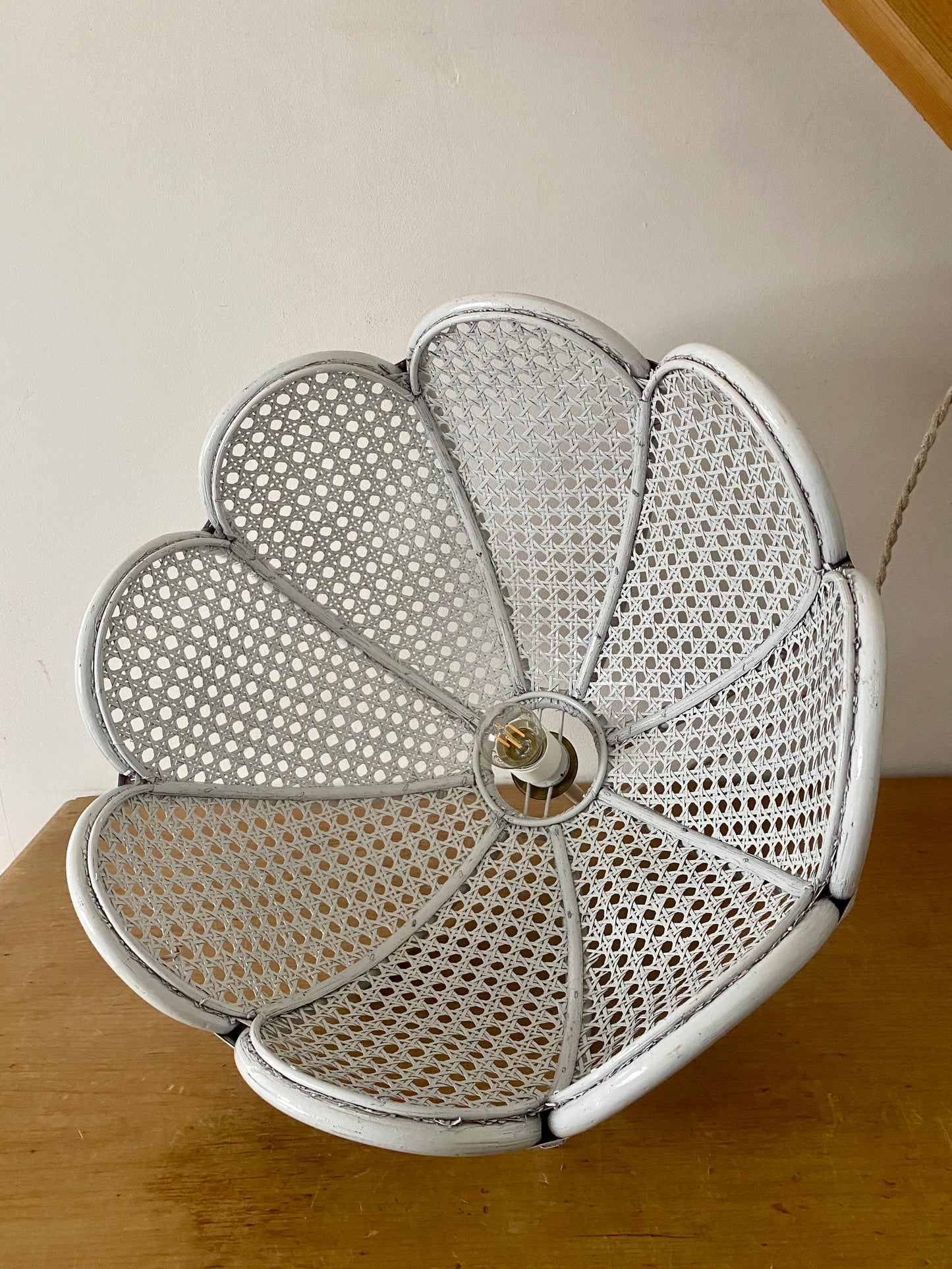 Suspension abat jour vintage en matière naturelle, rotin et cannage