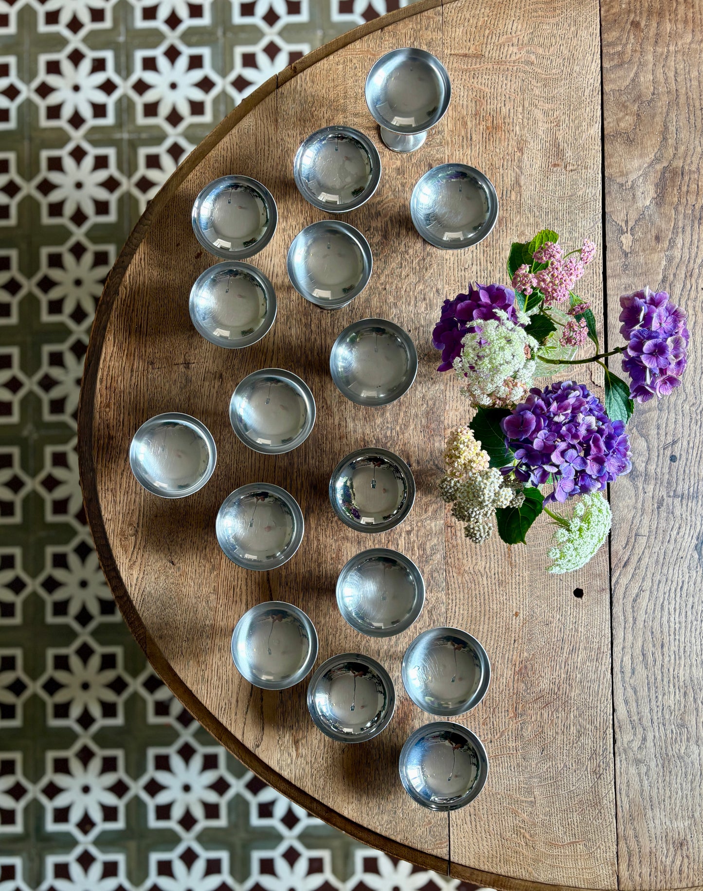 Lot de 16 coupes à dessert vintage en inox