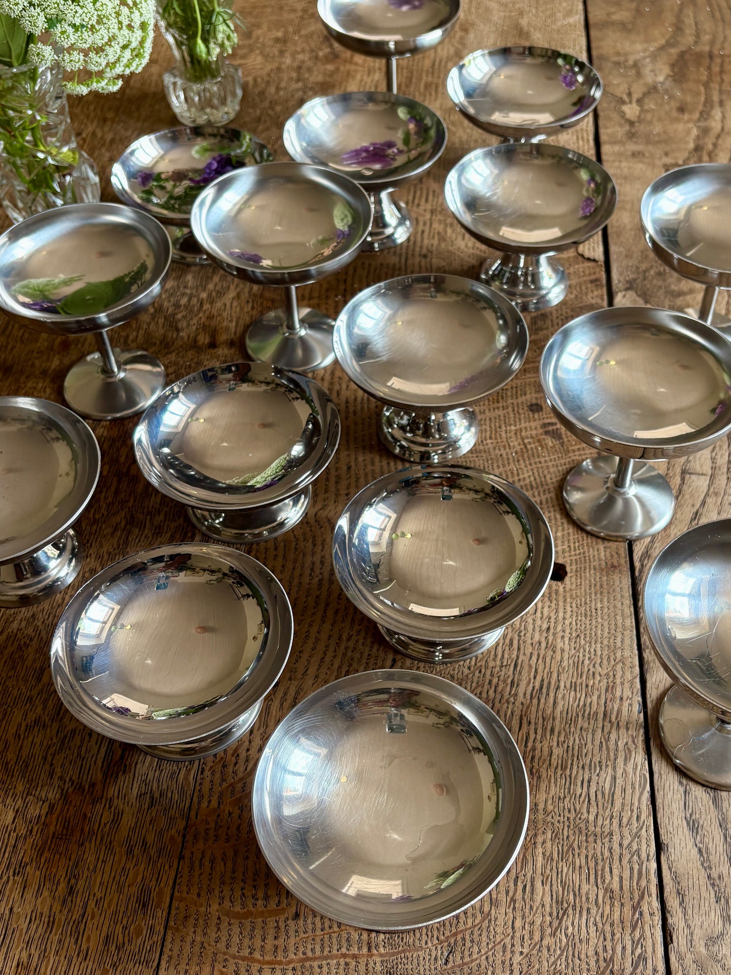 Lot de 16 coupes à dessert vintage en inox