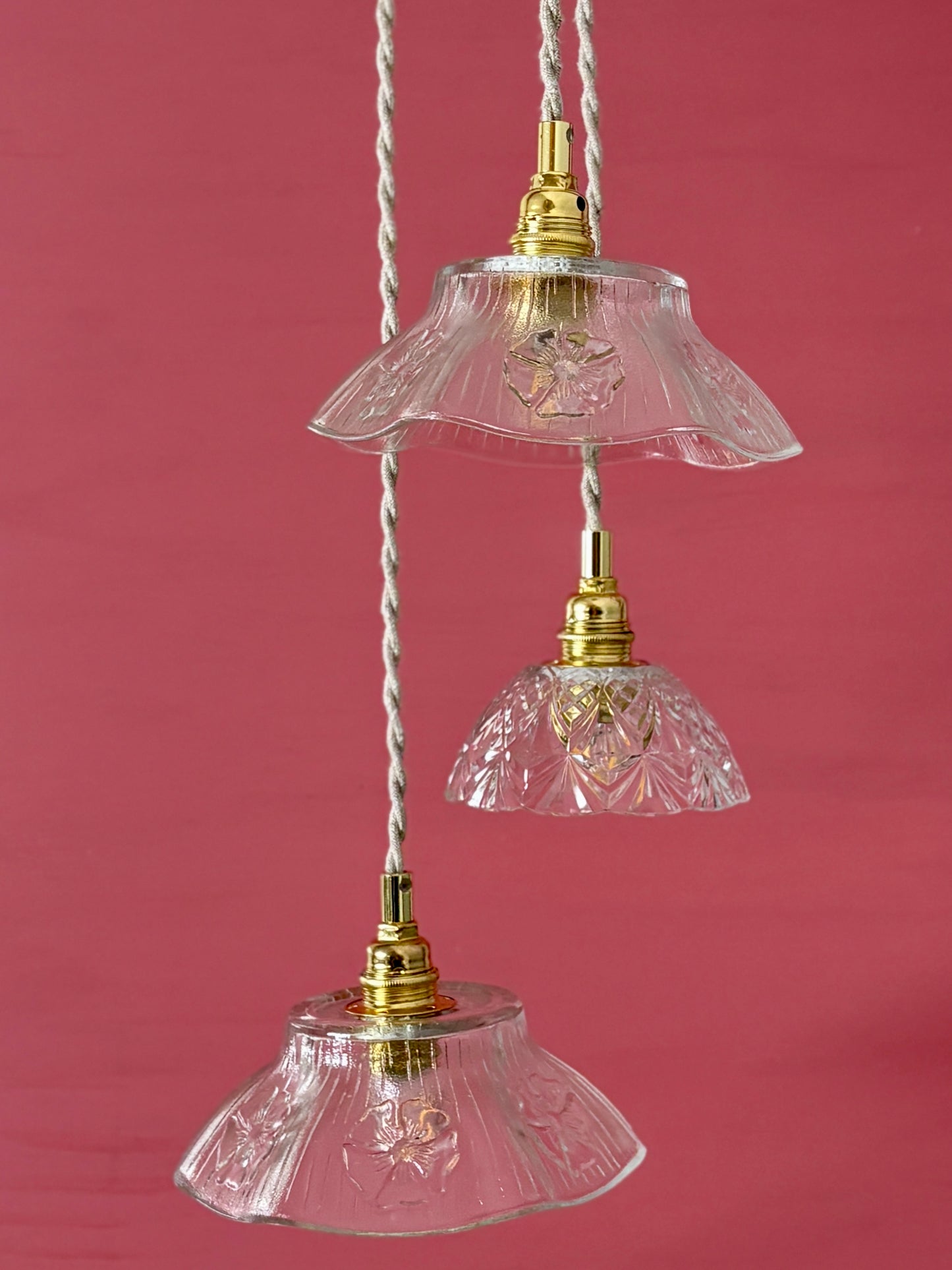 Suspension triple abat-jour vintage en verre - collection vaisselle