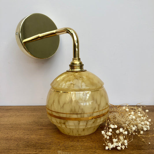 Applique tulipe vintage tulipe verre de Clichy jaune et or