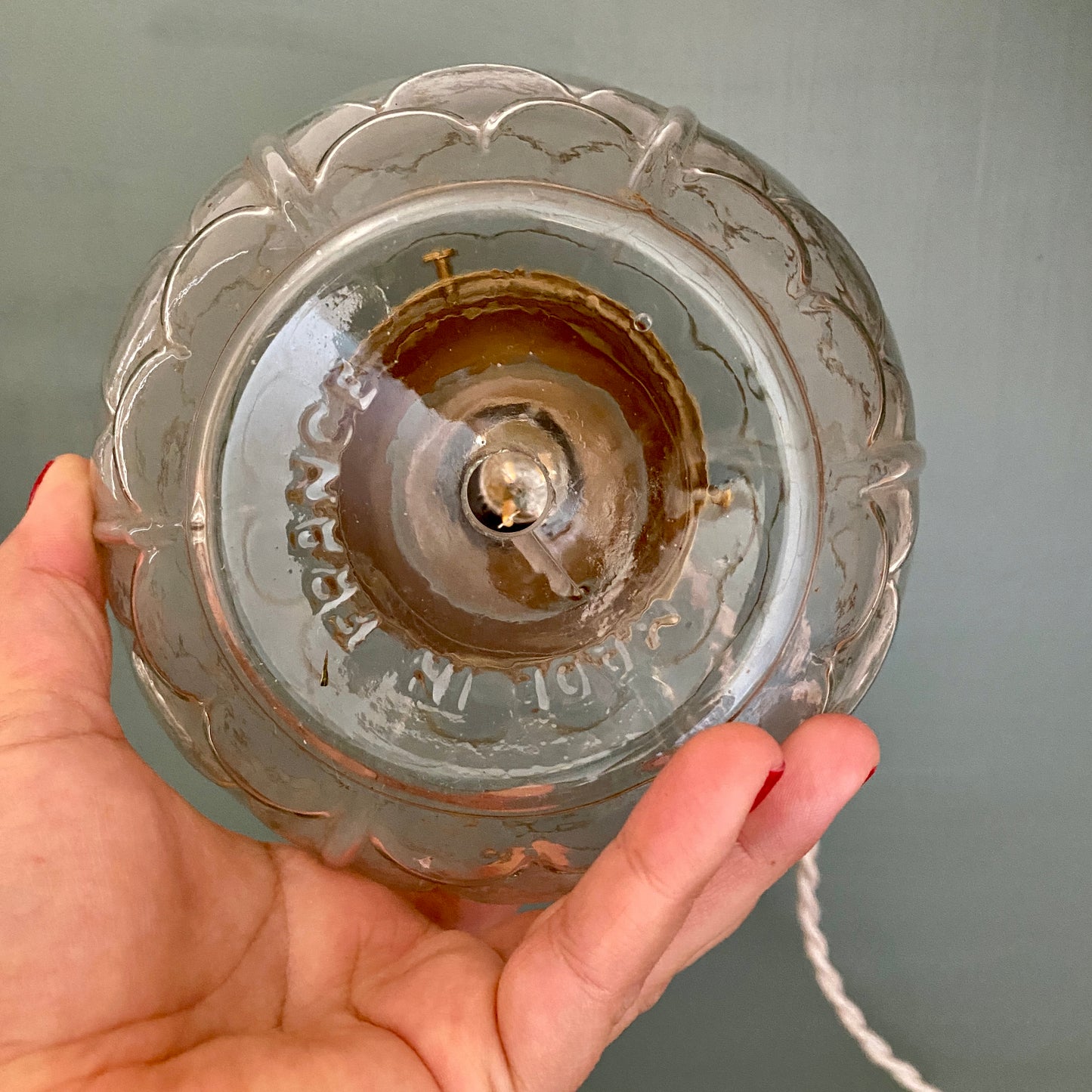 Baladeuse ou lampe à poser globe vintage art déco en verre