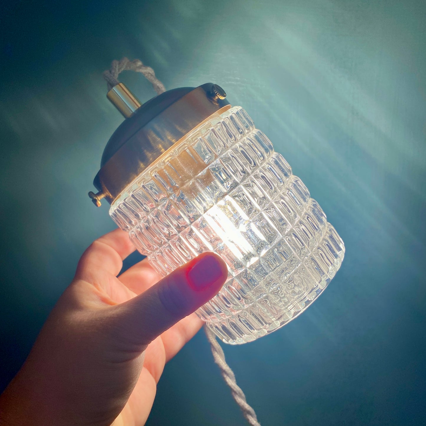 Baladeuse ou lampe à poser globe vintage en verre