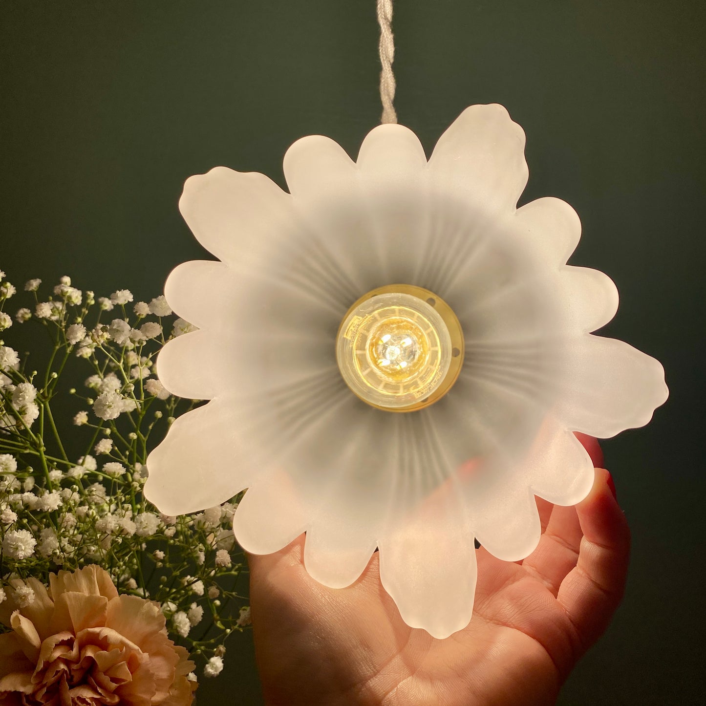 Suspension tulipe vintage en verre dépoli