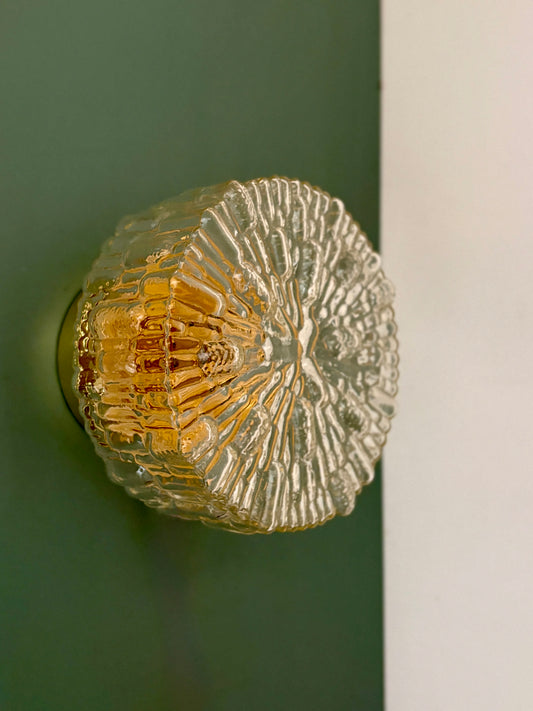 Applique ou plafonnier globe vintage en verre moulé (AX1)