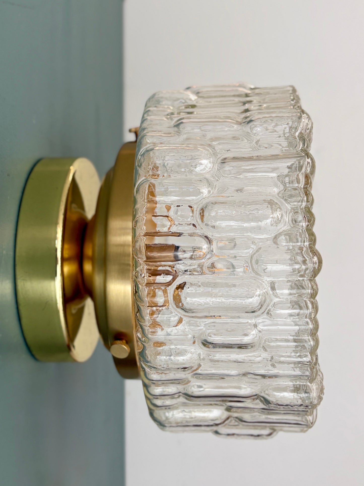Applique ou plafonnier globe vintage en verre moulé (AX1)