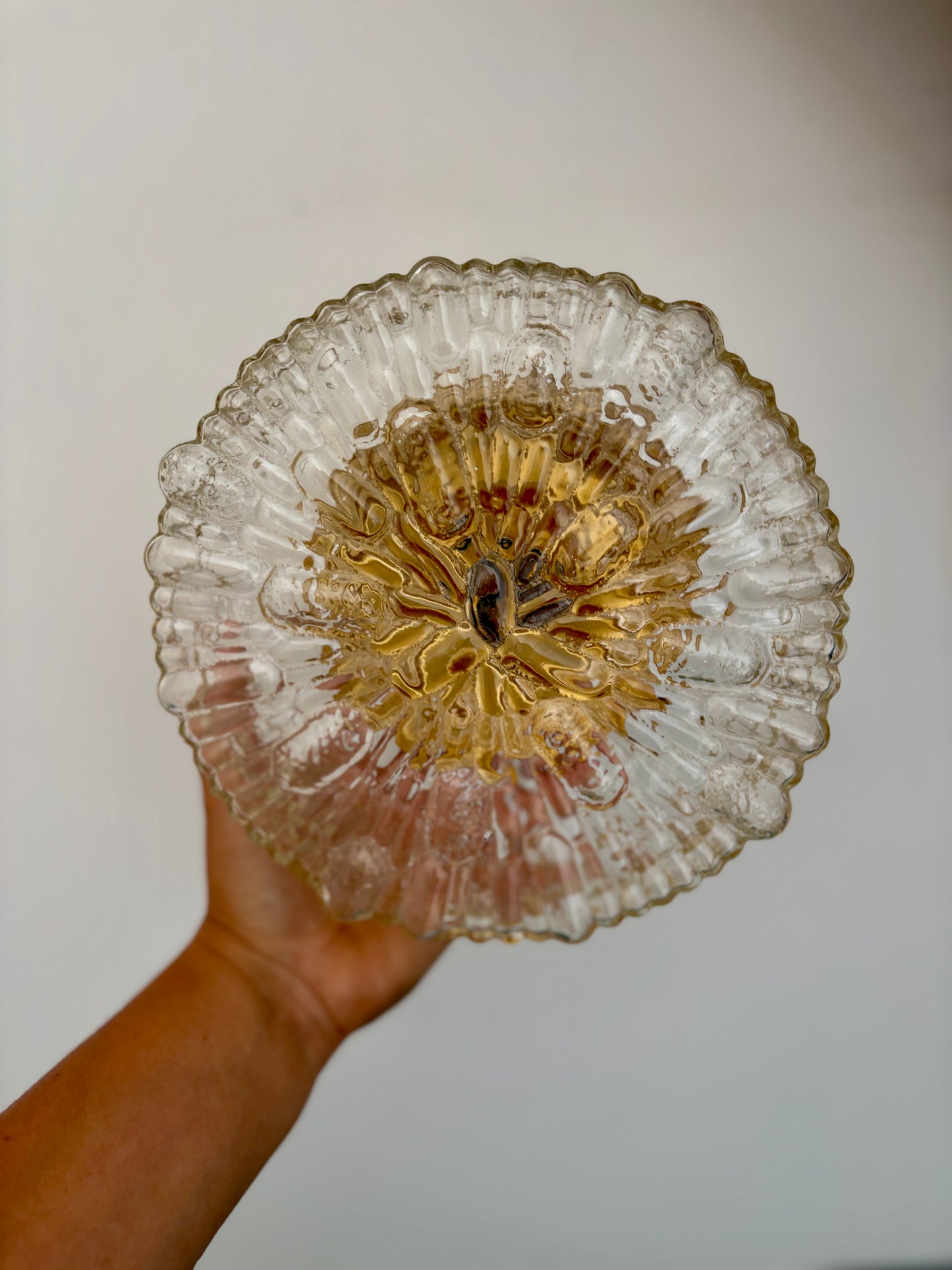 Applique ou plafonnier globe vintage en verre moulé (AX1)