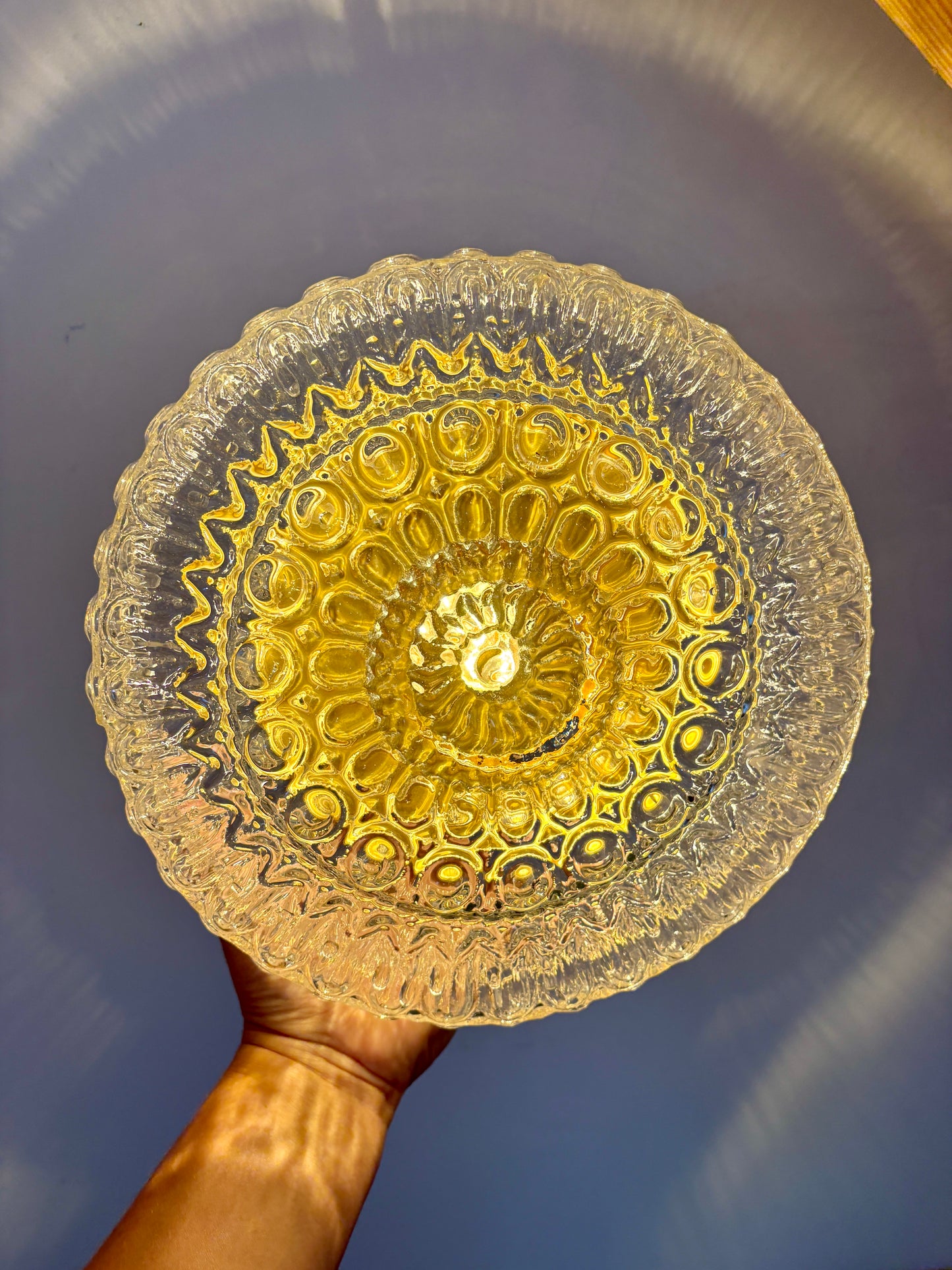 Applique/plafonnier globe vintage en verre moulé (AX3)