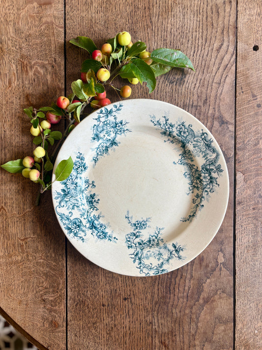 Plat rond ancien en terre de fer - Pompadour de Choisy le roi