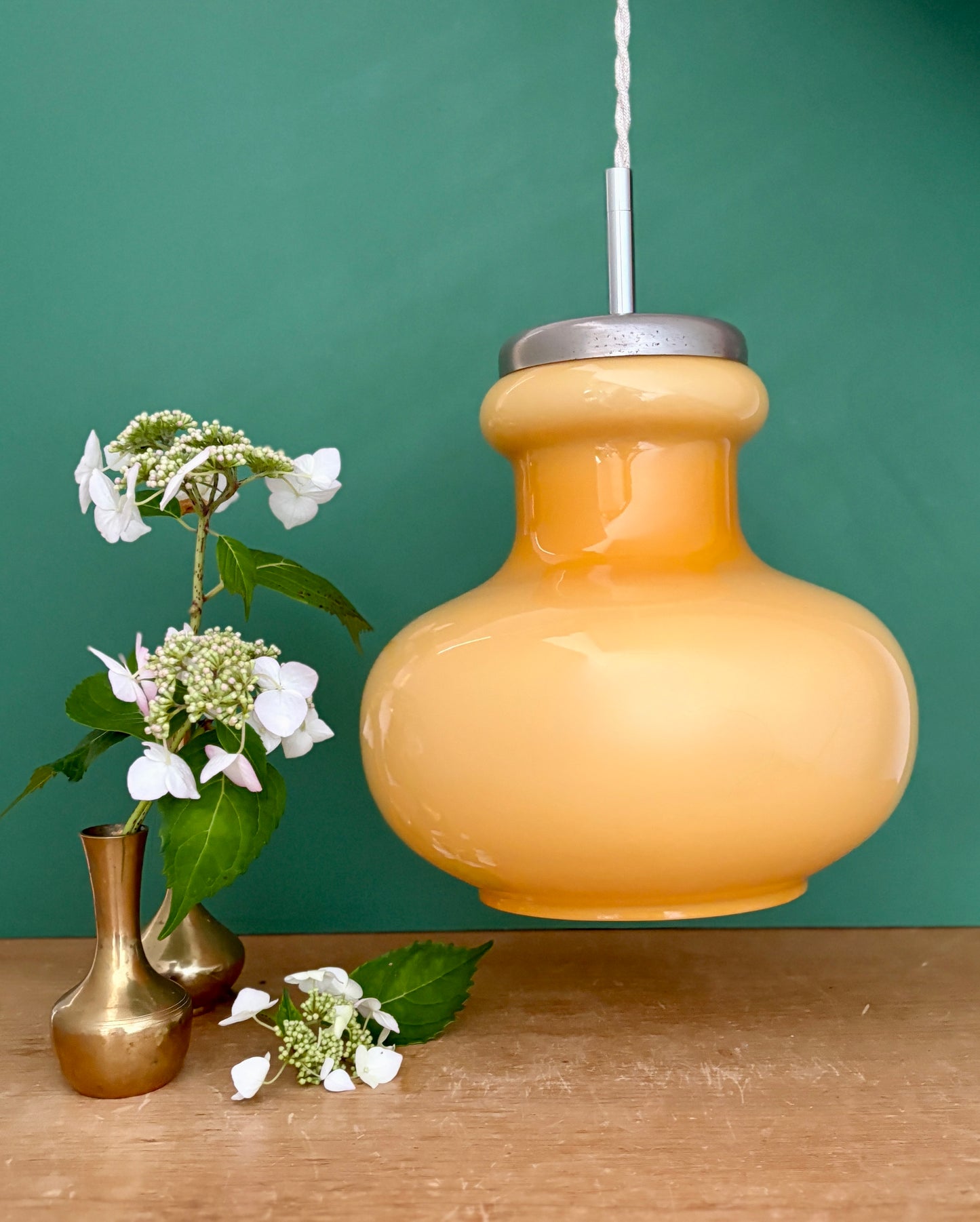 Suspension globe vintage en opaline orange