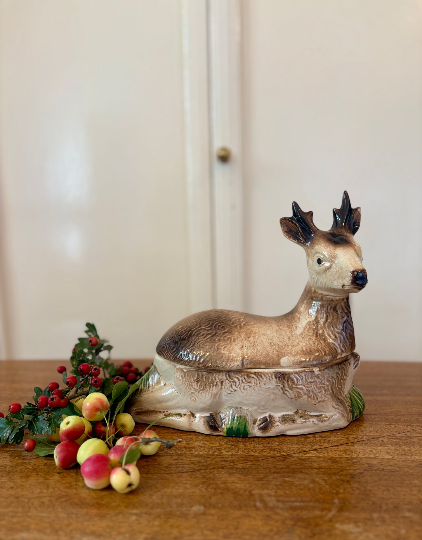 Ancienne terrine Caugant en céramique en forme de biche