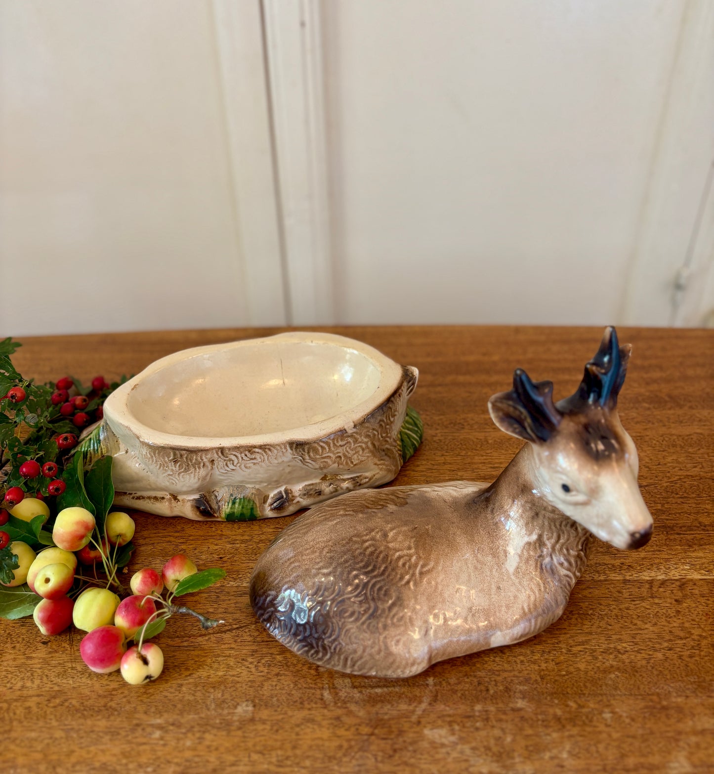 Ancienne terrine Caugant en céramique en forme de biche