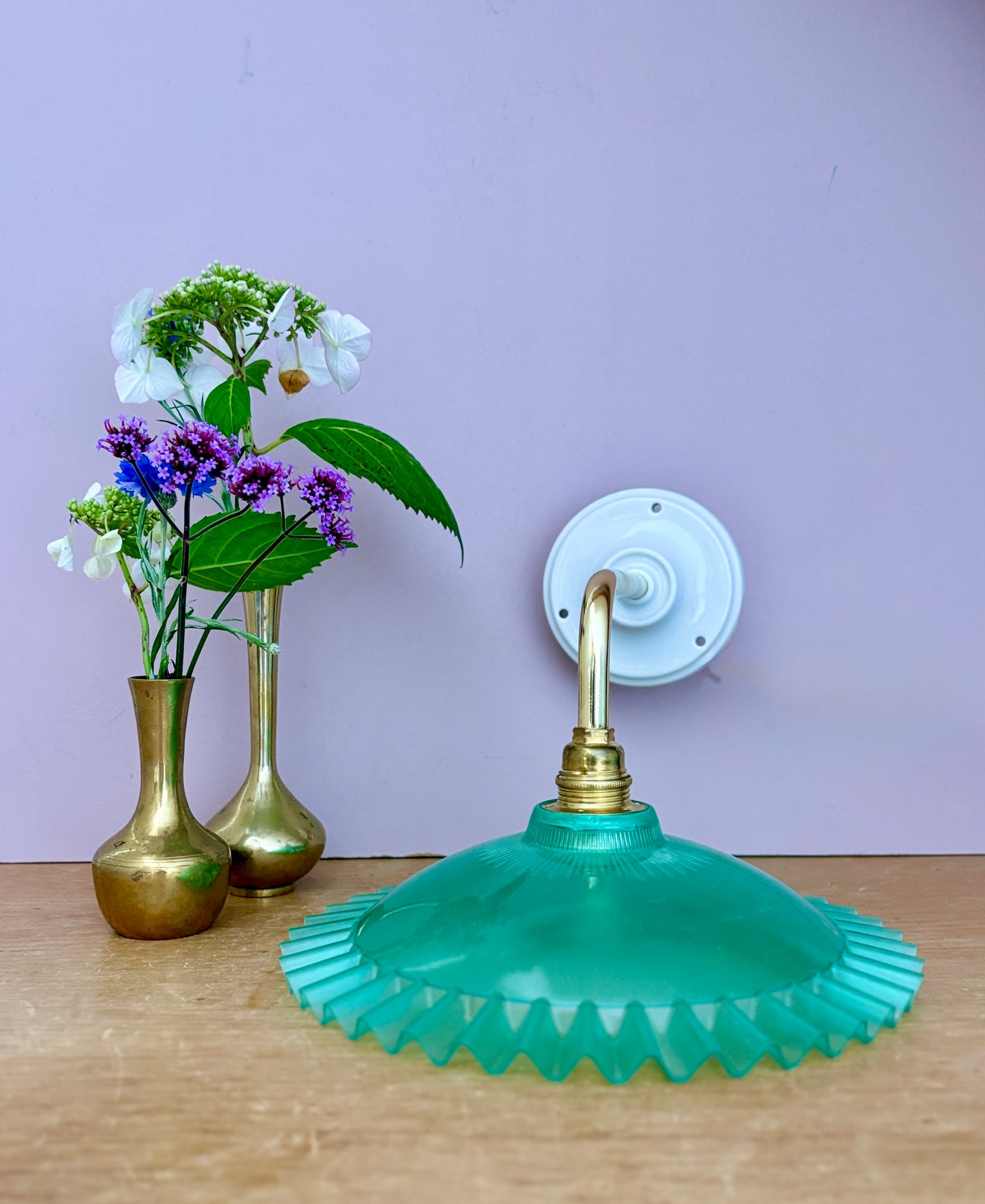 Applique coudée abat-jour vintage en plastique vert
