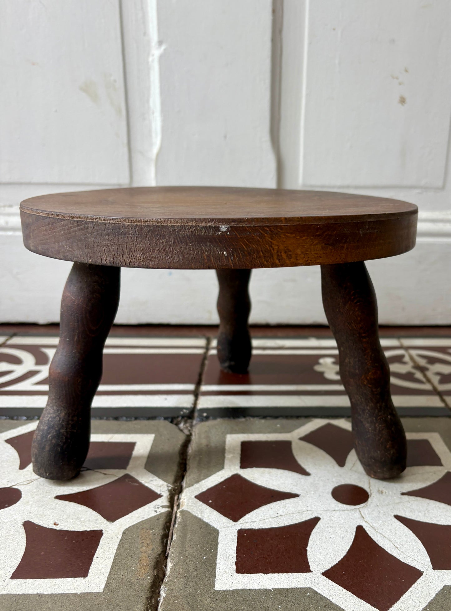 Tabouret tripode vintage en bois