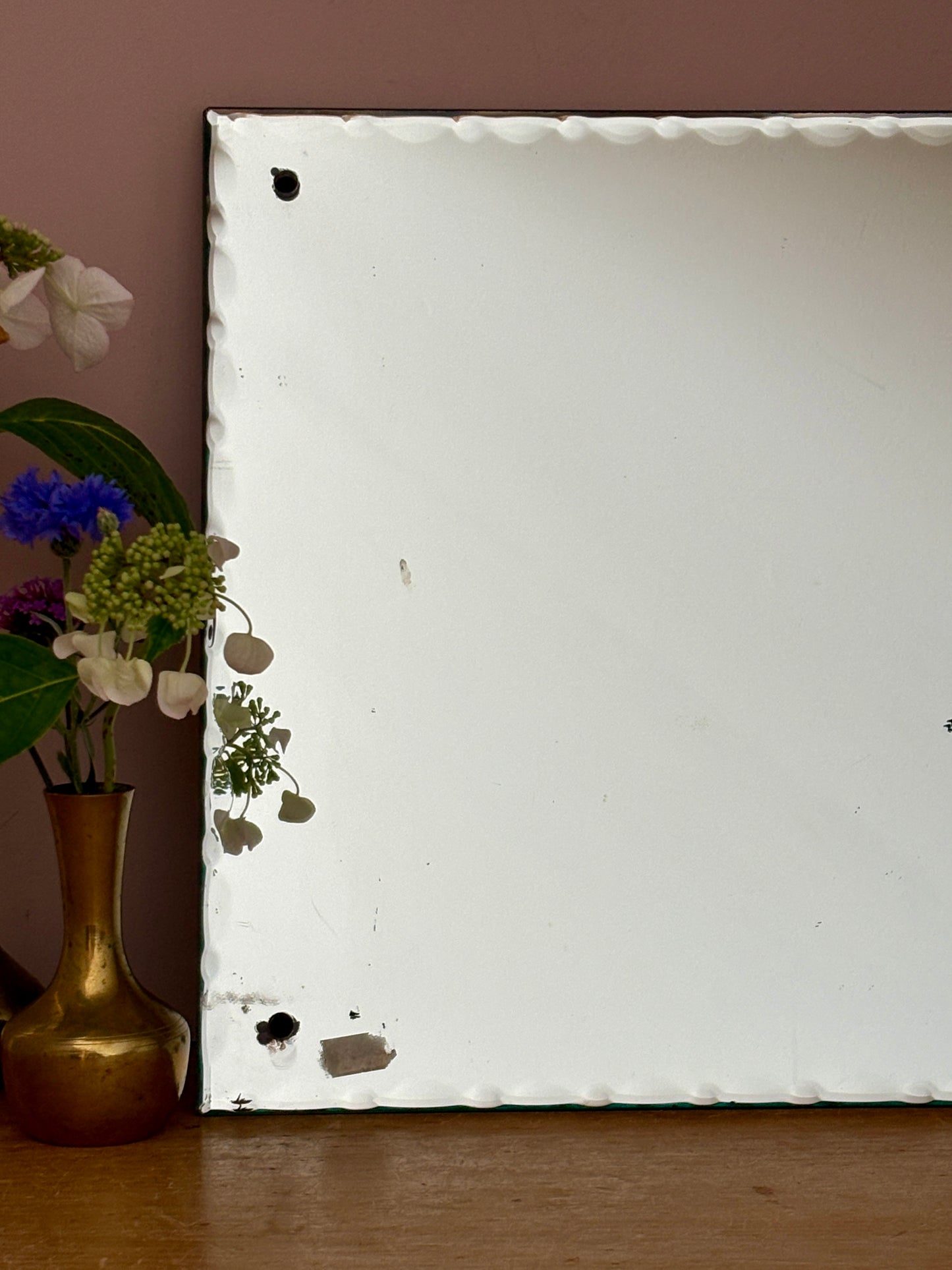Ancien miroir biseauté percé