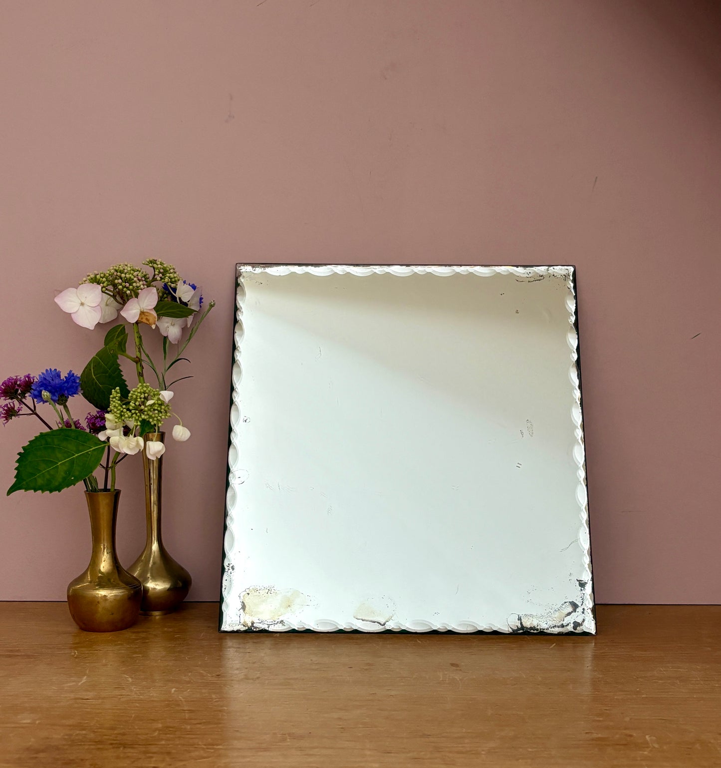 Miroir ancien au bords biseautés
