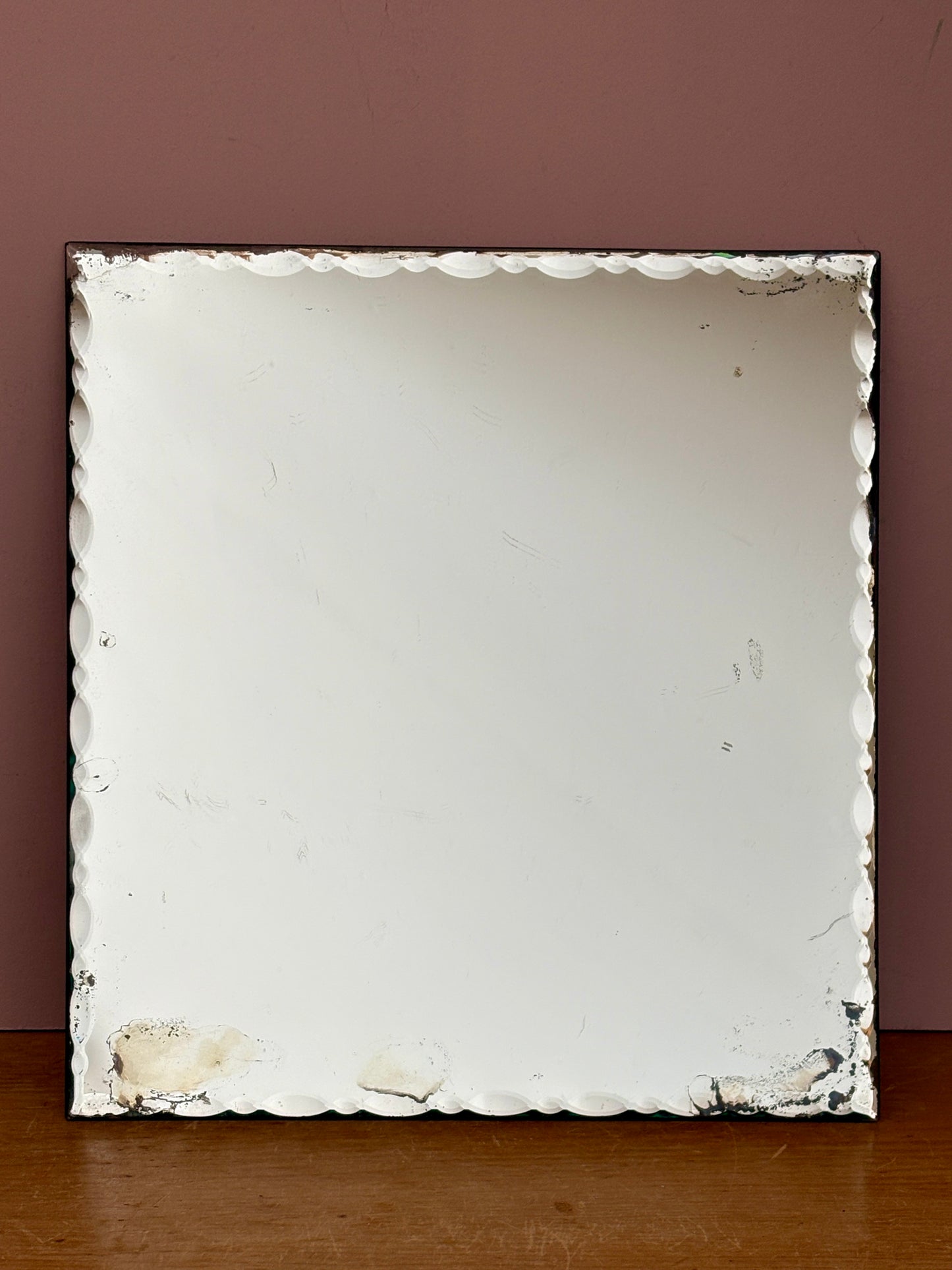 Miroir ancien au bords biseautés