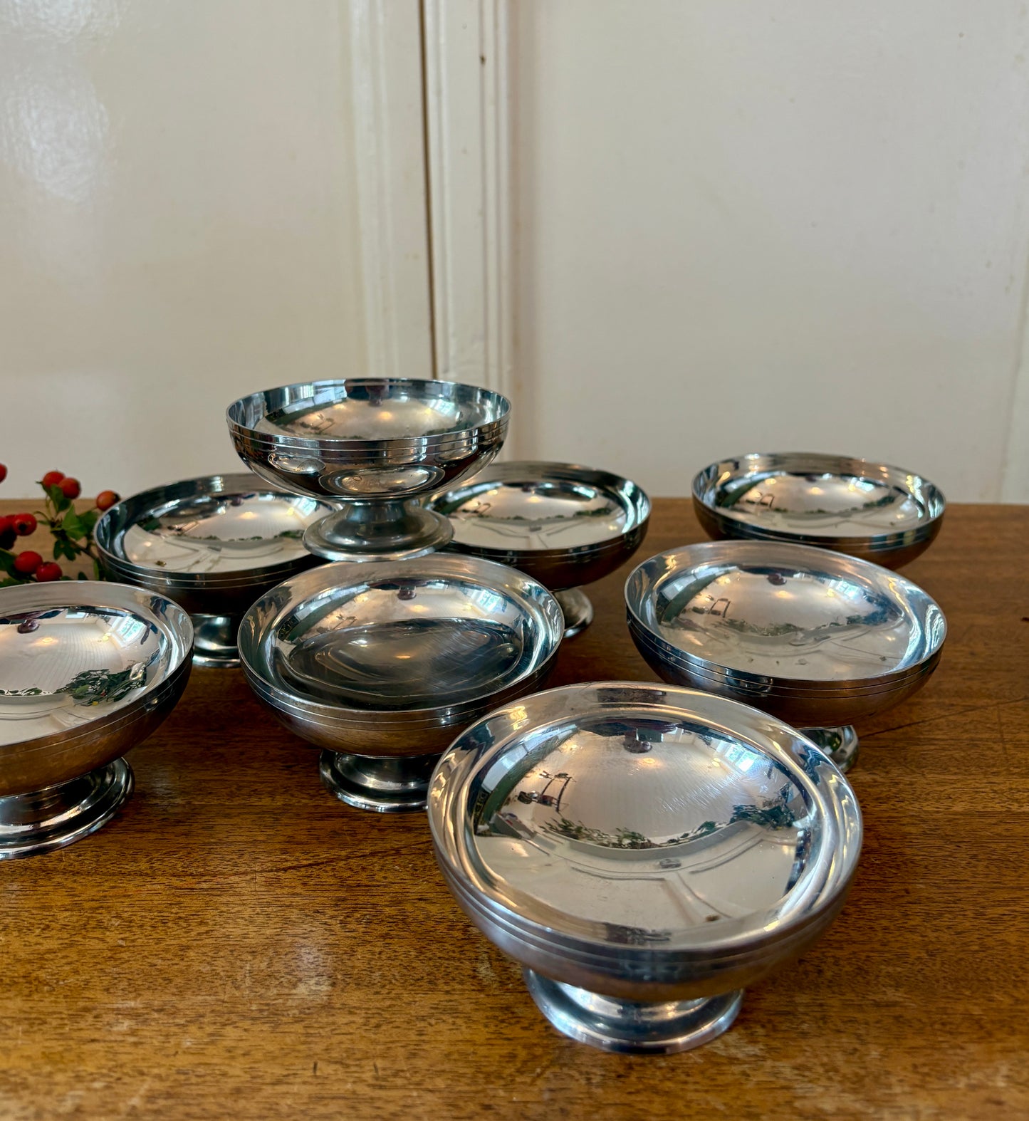 Lot de 8 coupes vintage en inox