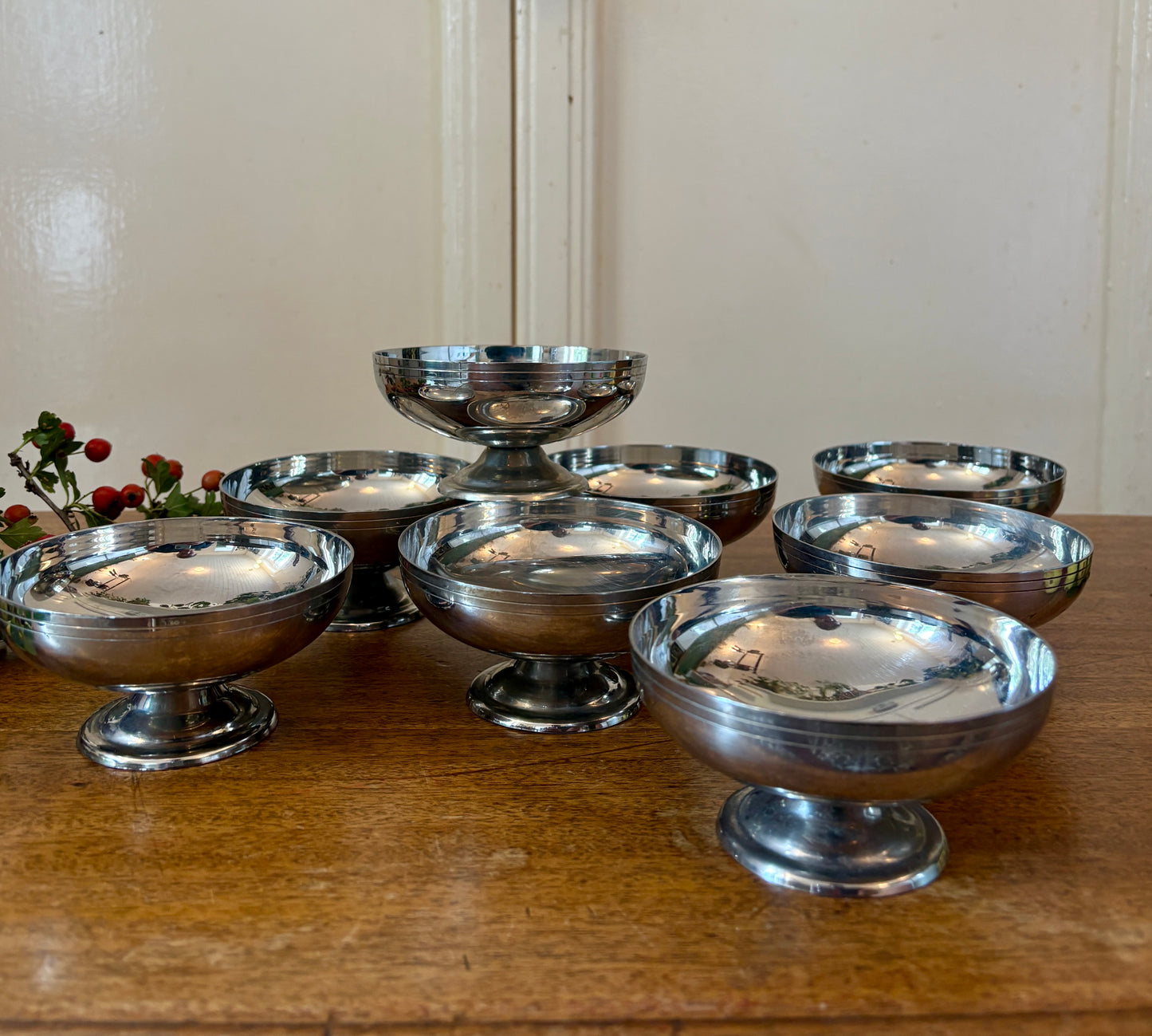 Lot de 8 coupes vintage en inox