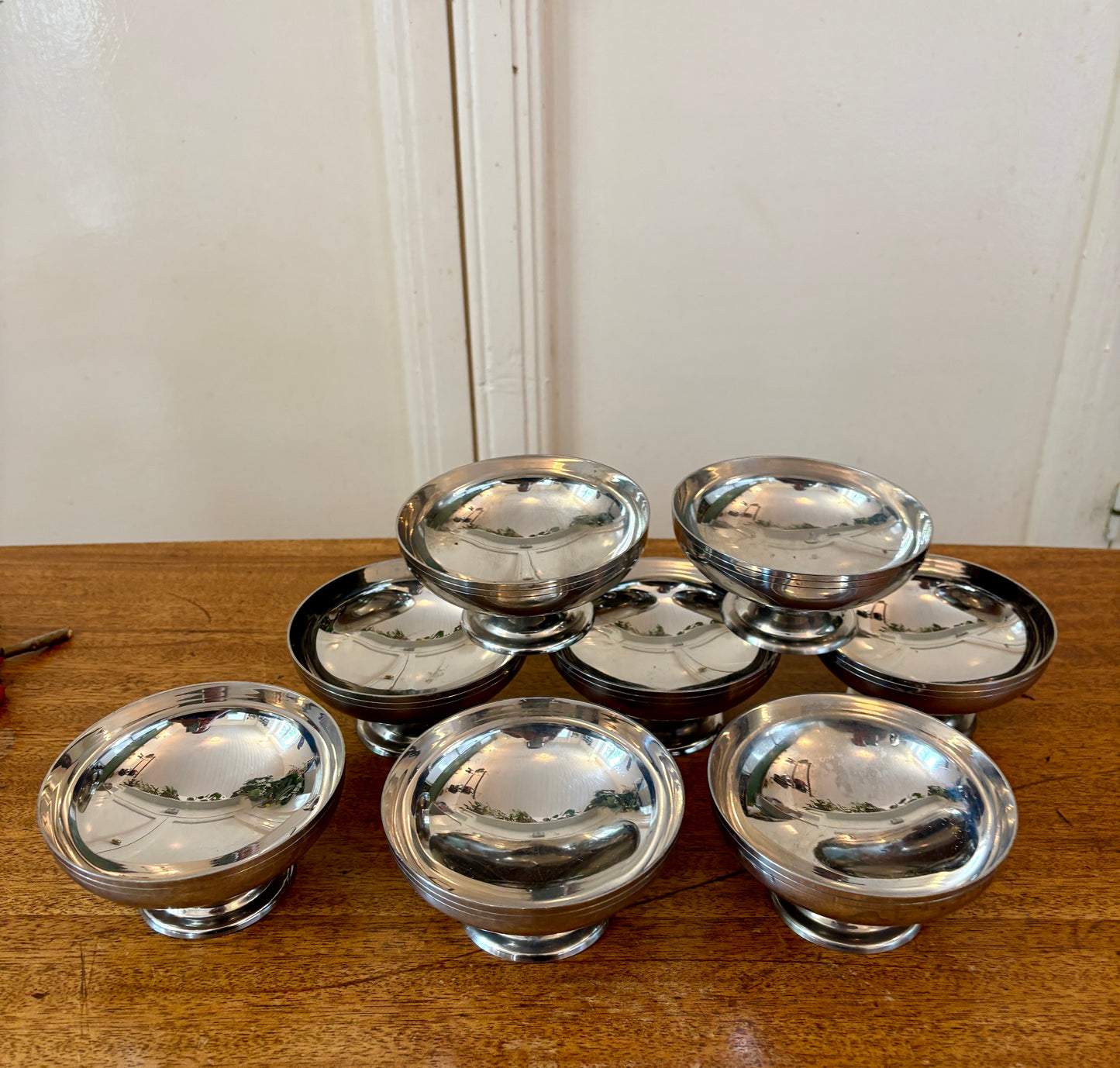 Lot de 8 coupes vintage en inox
