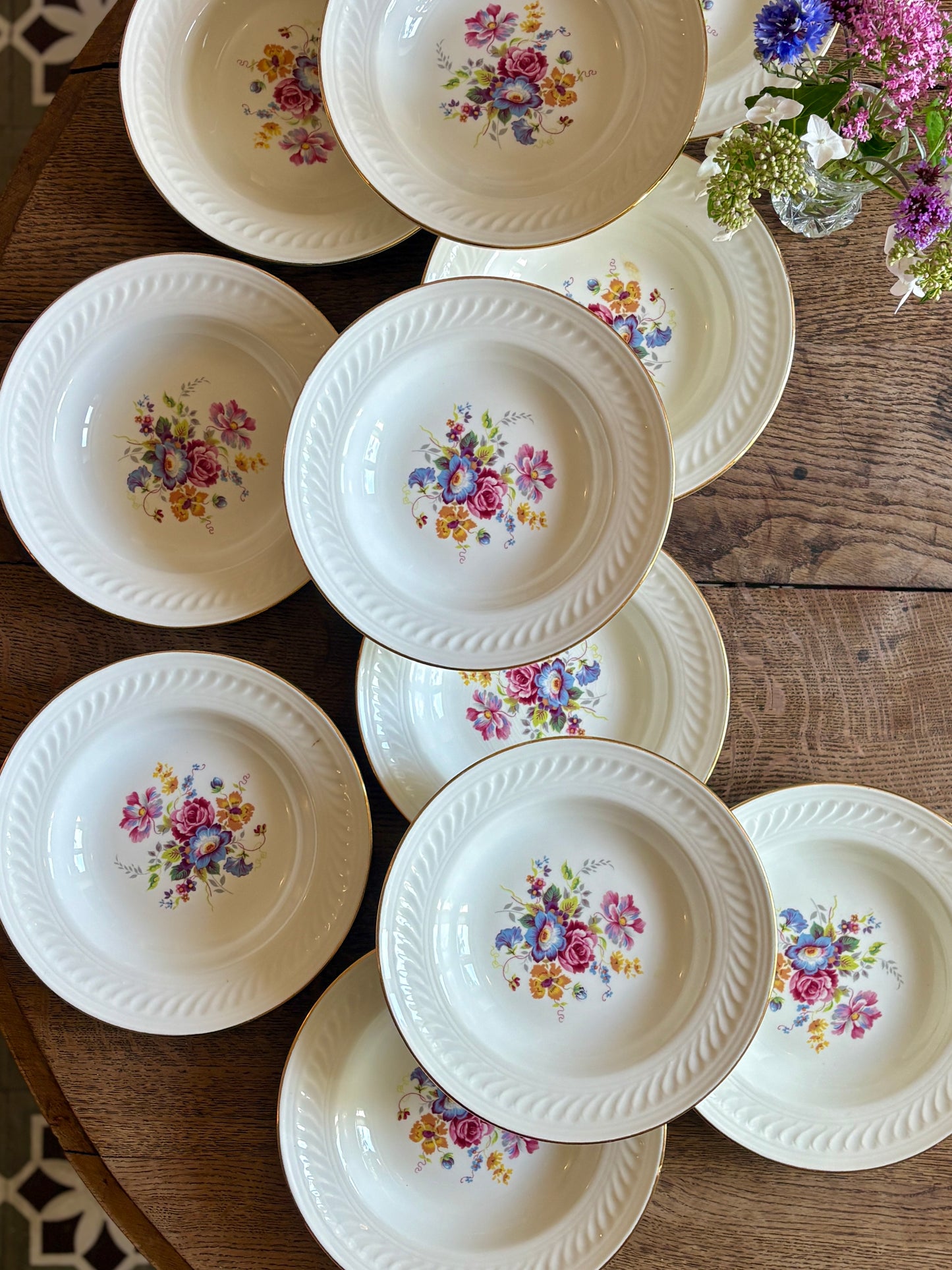 Lot de 11 assiettes creuses vintage - Modèle fleurette de Gien