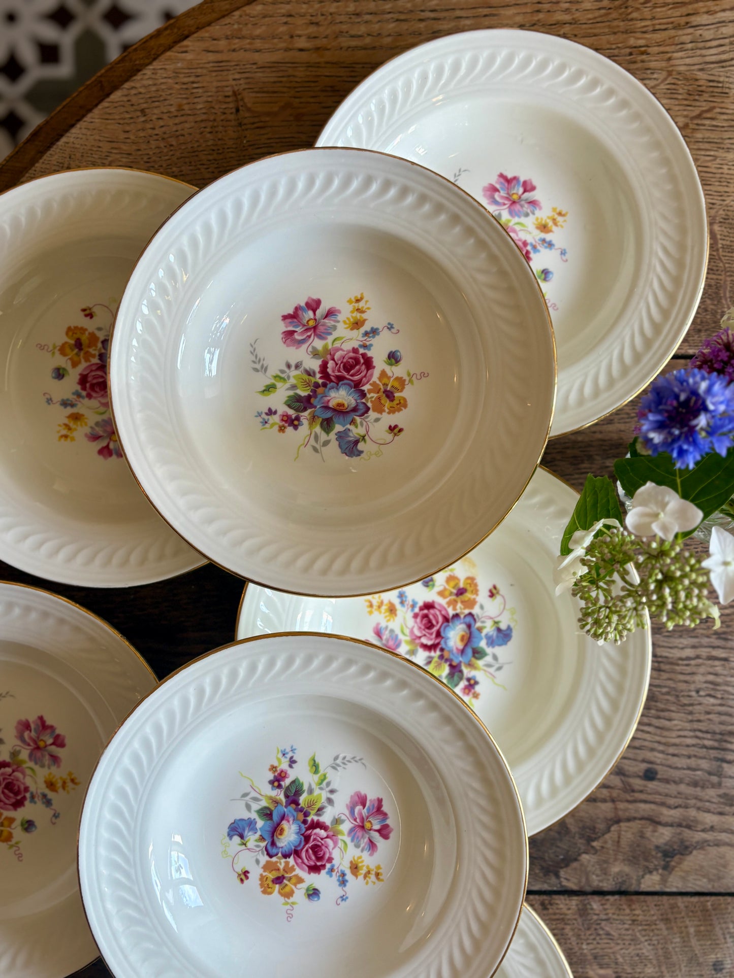 Lot de 11 assiettes creuses vintage - Modèle fleurette de Gien