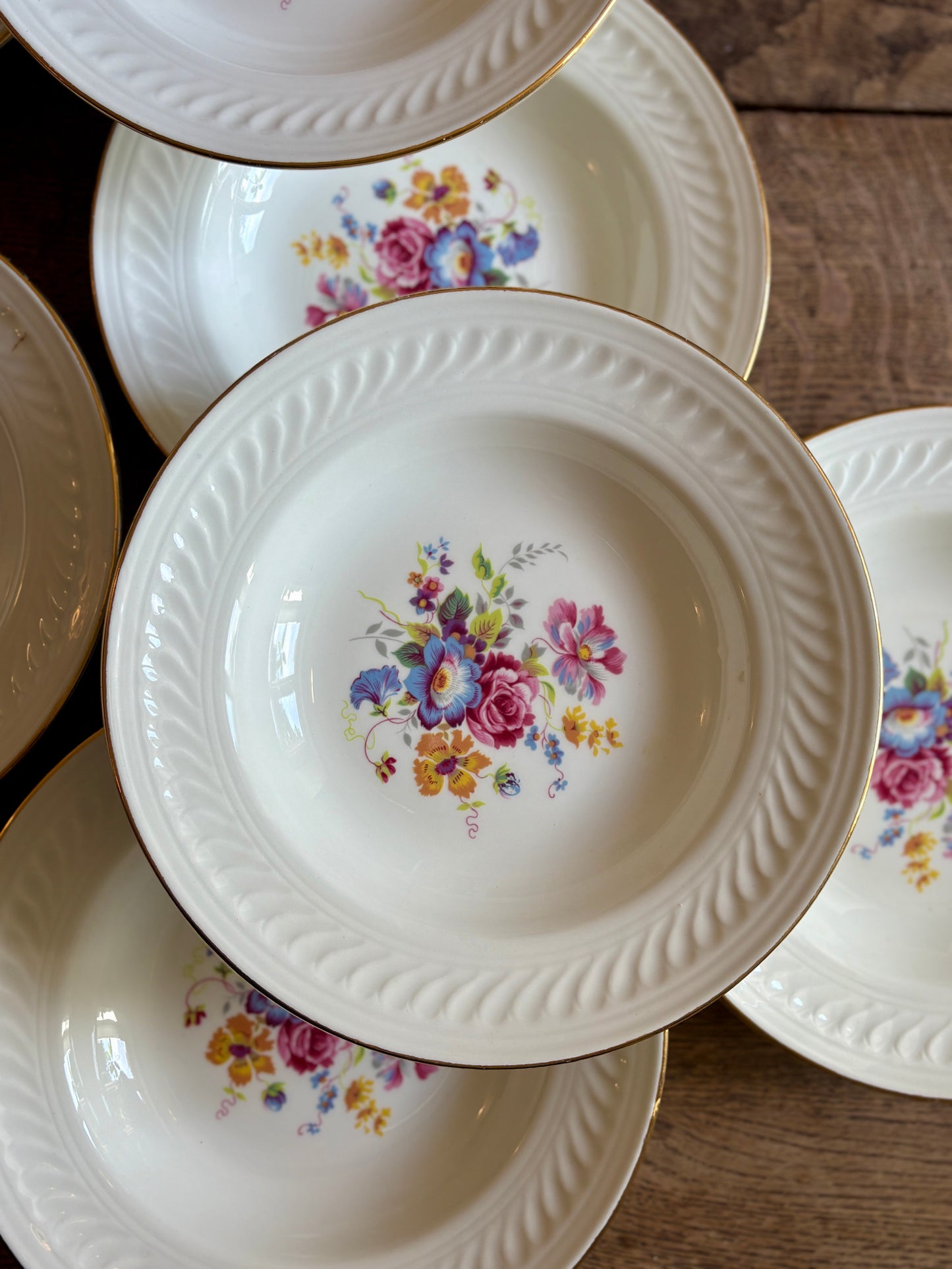 Lot de 11 assiettes creuses vintage - Modèle fleurette de Gien