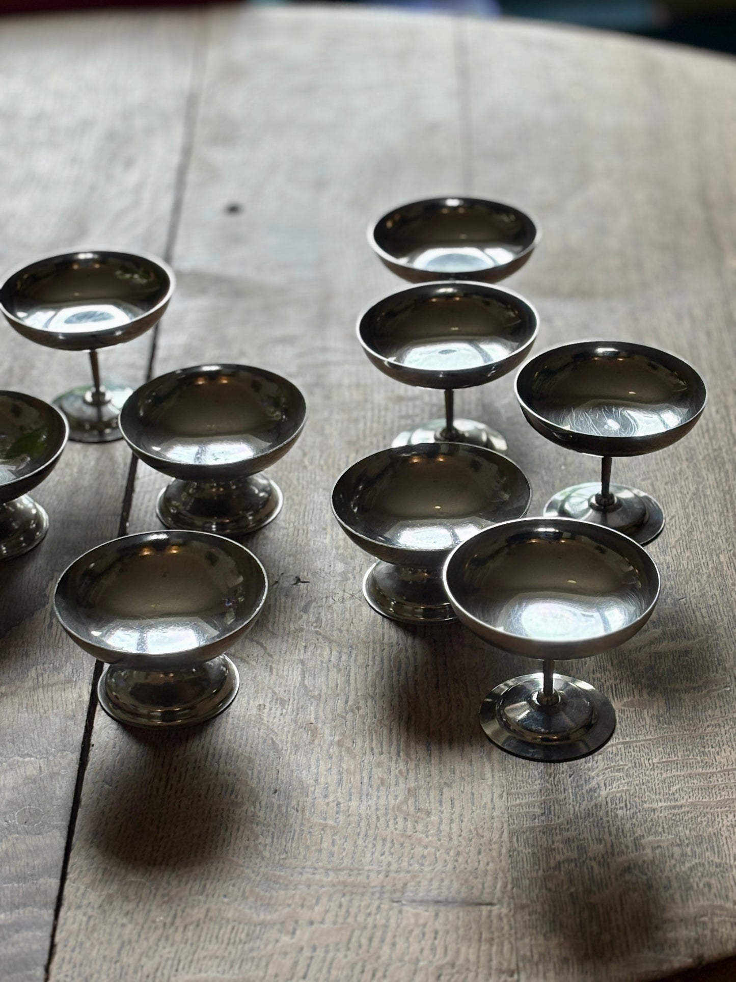 Lot de 9 coupes à dessert vintage en inox argenté